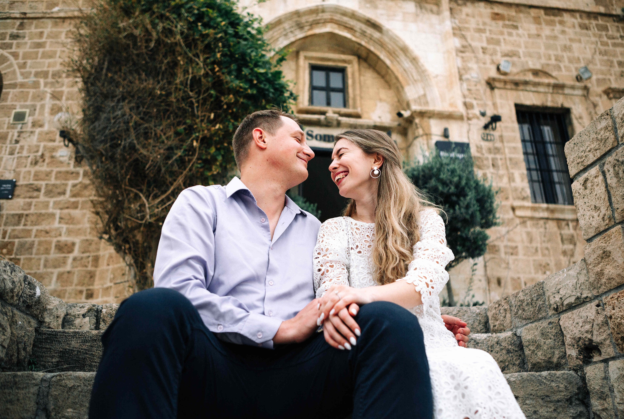 LOVERS IN JAFFO. PHOTOGRAPHER IN ISRAEL