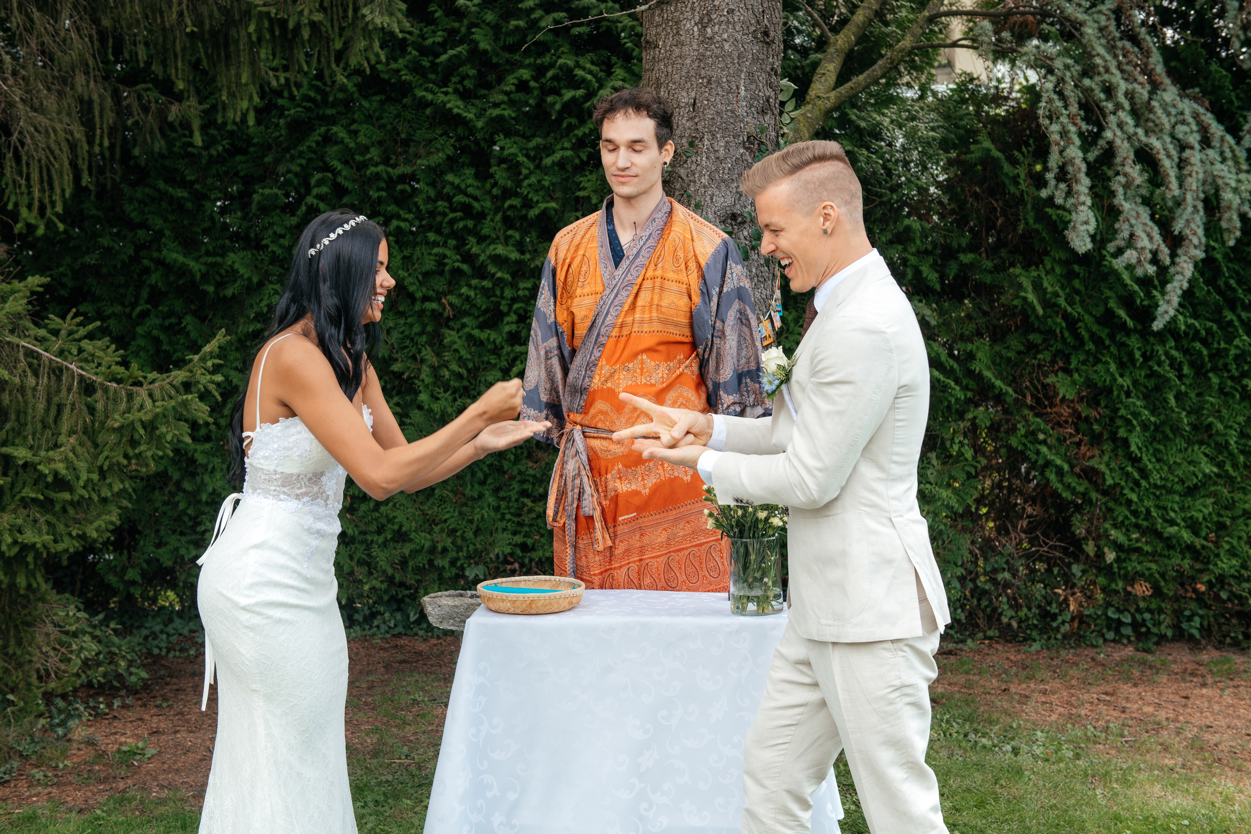 KAIANE & BENJAMIN Meilen, Switzerland. I am Elena Altendorfer. Wedding photographer in Zurich and Switzerland