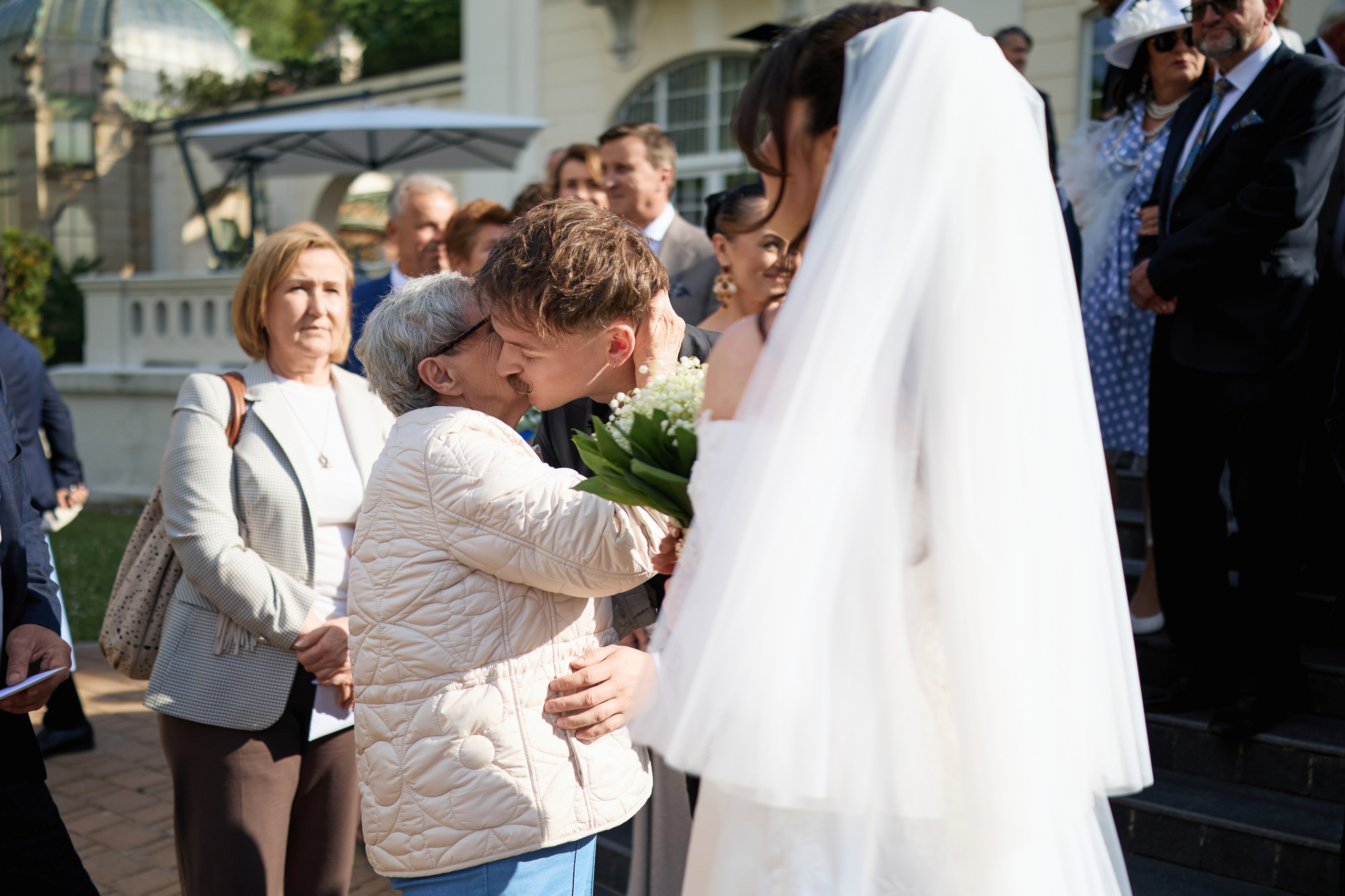 Wiktoria & Kacper. Pałac Goetz. Fotograf ślubny i rodzinny w Krakowie Yana Klymova
