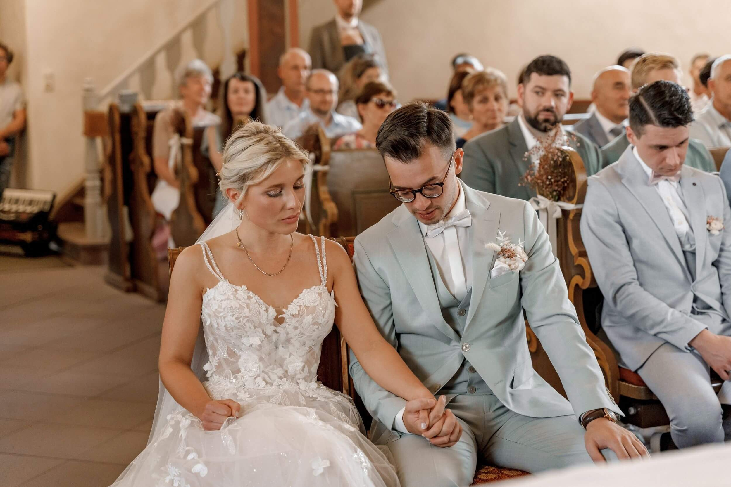 Church Wedding in Wiesbaden and Celebration at Brentanoscheune. Wedding photographer & videographer in Germany and Frankfurt | Denis Mirosnik