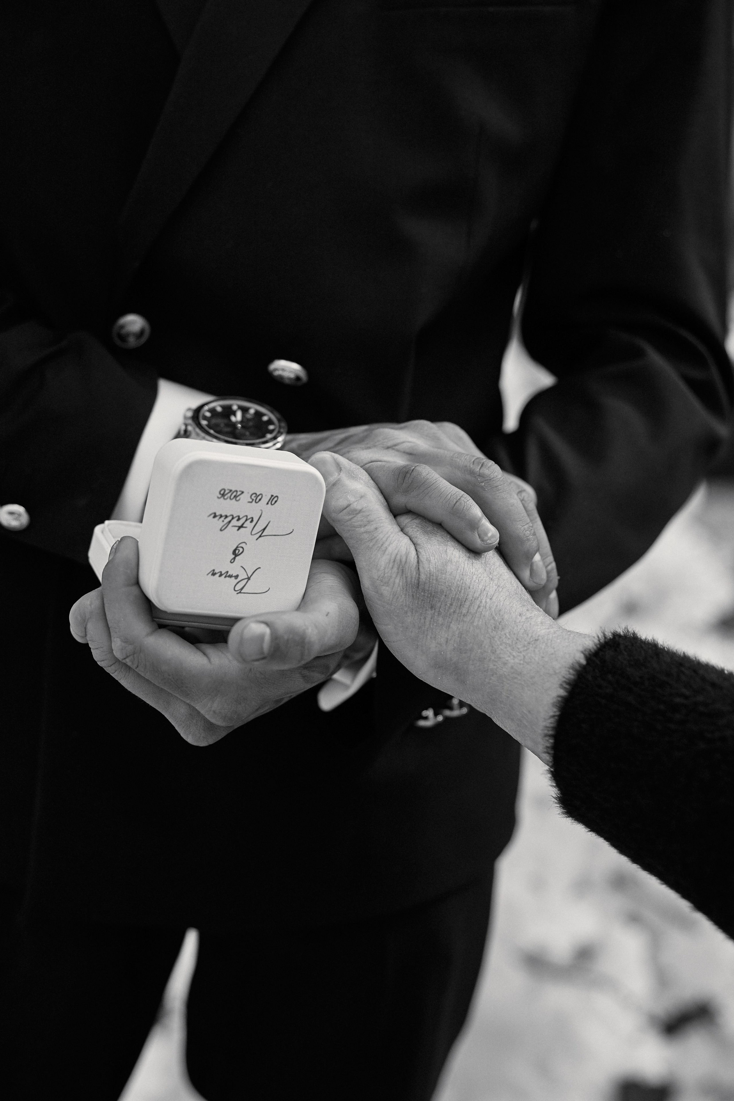 Natalia & Roman. Dworek przy lesie. Fotograf ślubny i rodzinny w Krakowie Yana Klymova