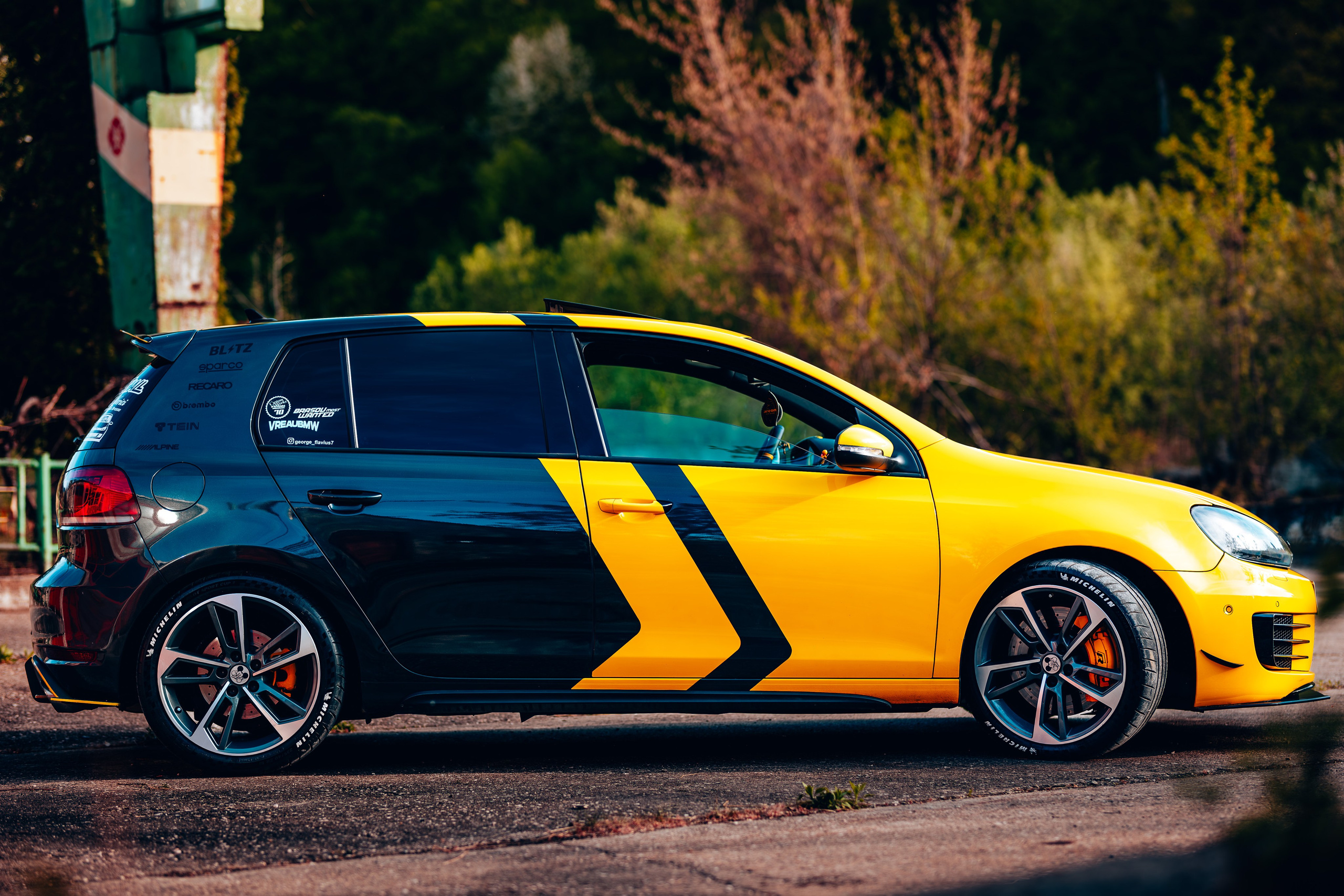 Masini. Ionut Brehuescu — Fotograf