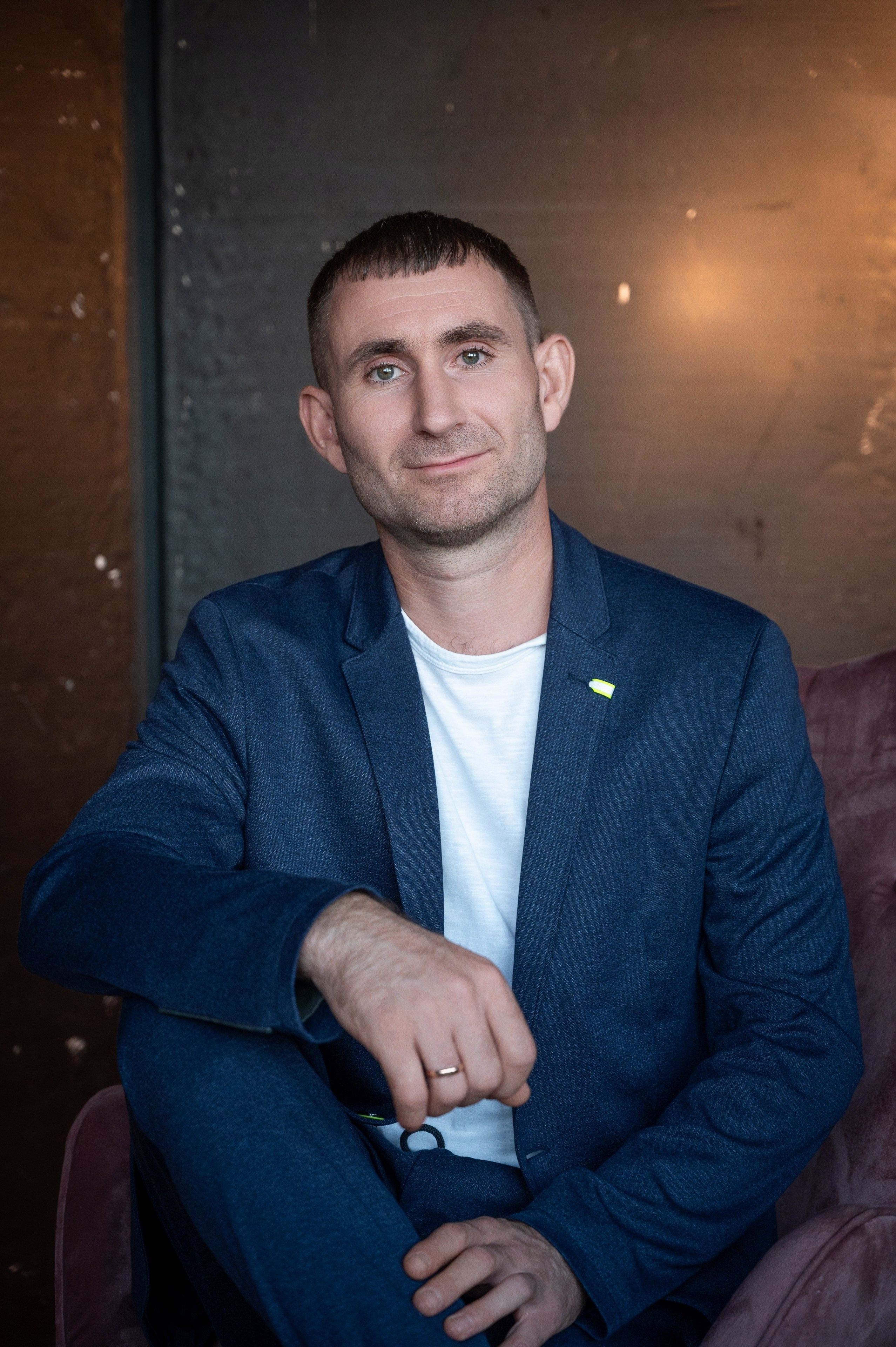 Studio. Timur Cherepanov |Portrait- und Businessfotograf in München