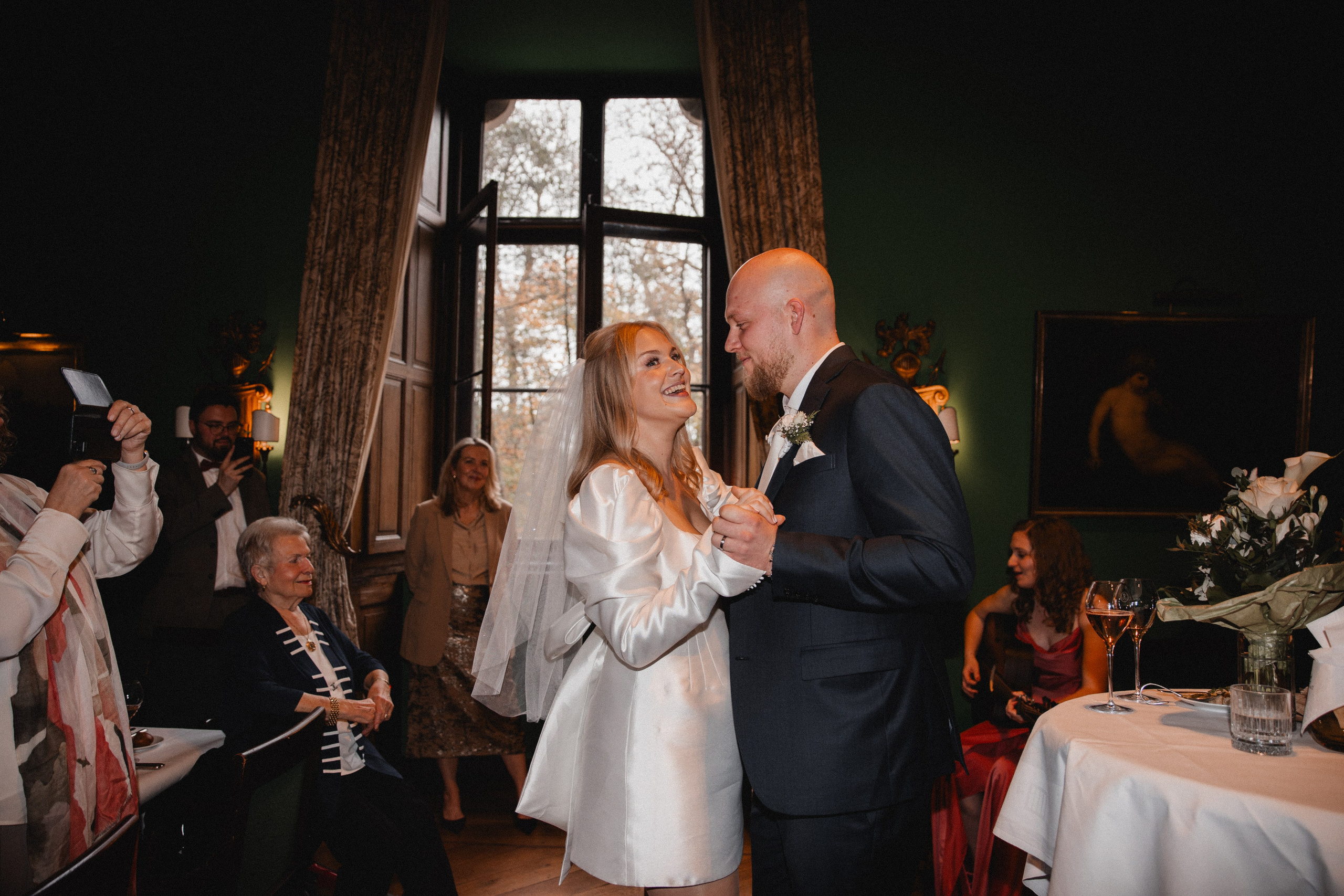 Louisa & Niklas | Schlosshotel Hugenpoet. Photographer in Bochum Dolia Halyna
