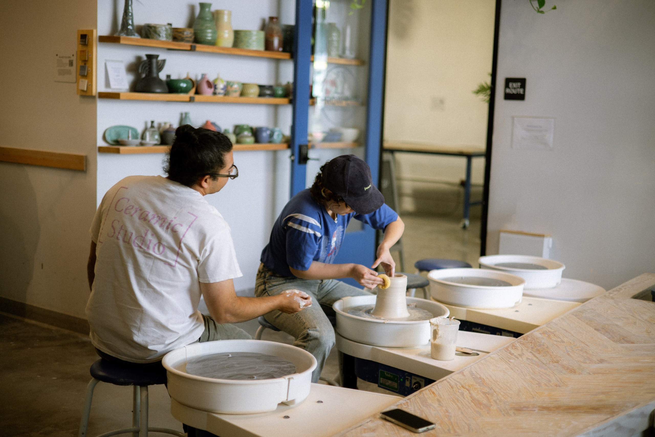 Pottery Studio Session | Throw Clay LA Studio. Photographer in Los Angeles. Julia Ishmuratova