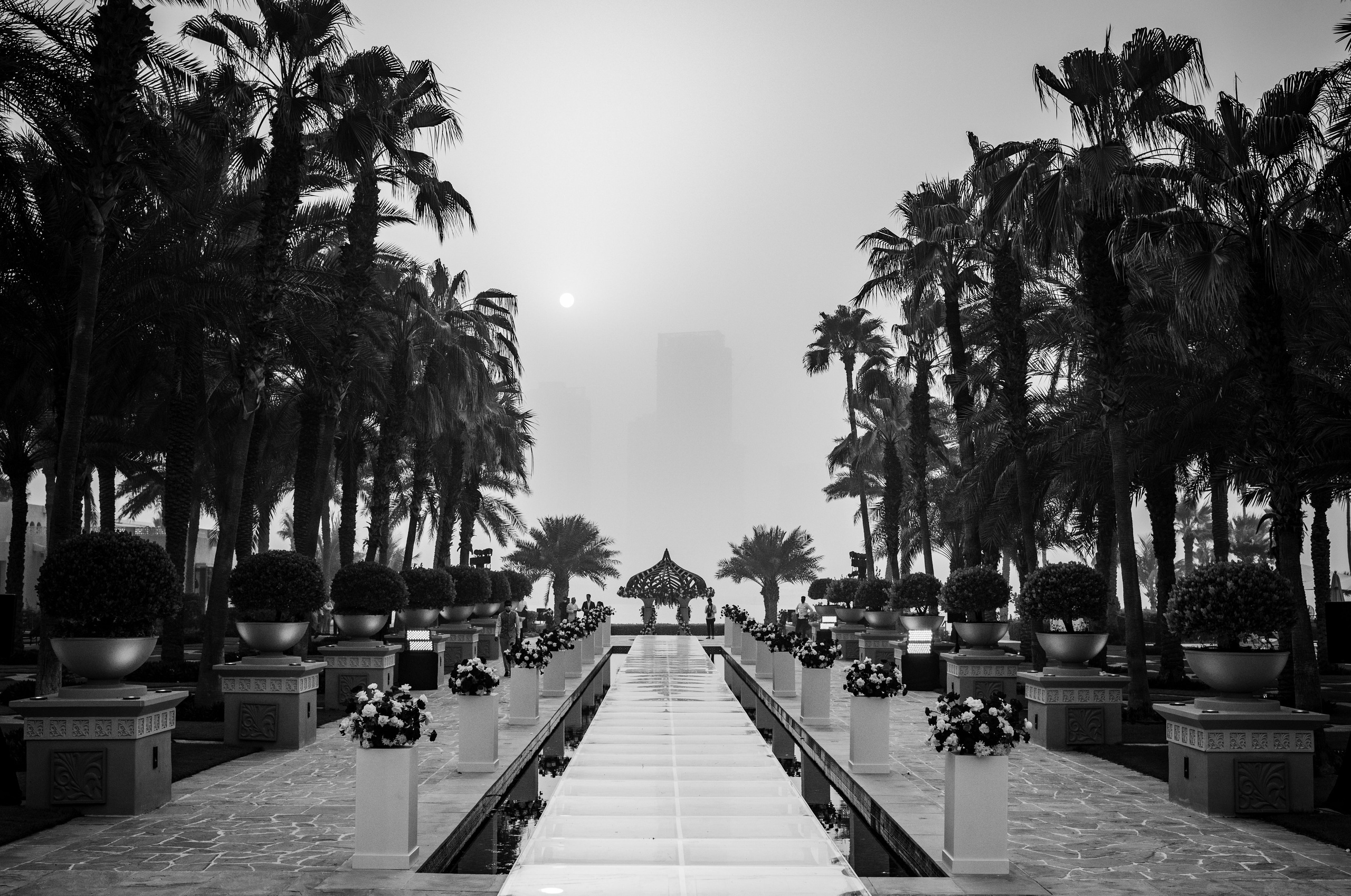 أحبك تحت الأفق” — Destination Wedding Dubai. Rui Mota Pinto Wedding Designer & Planner