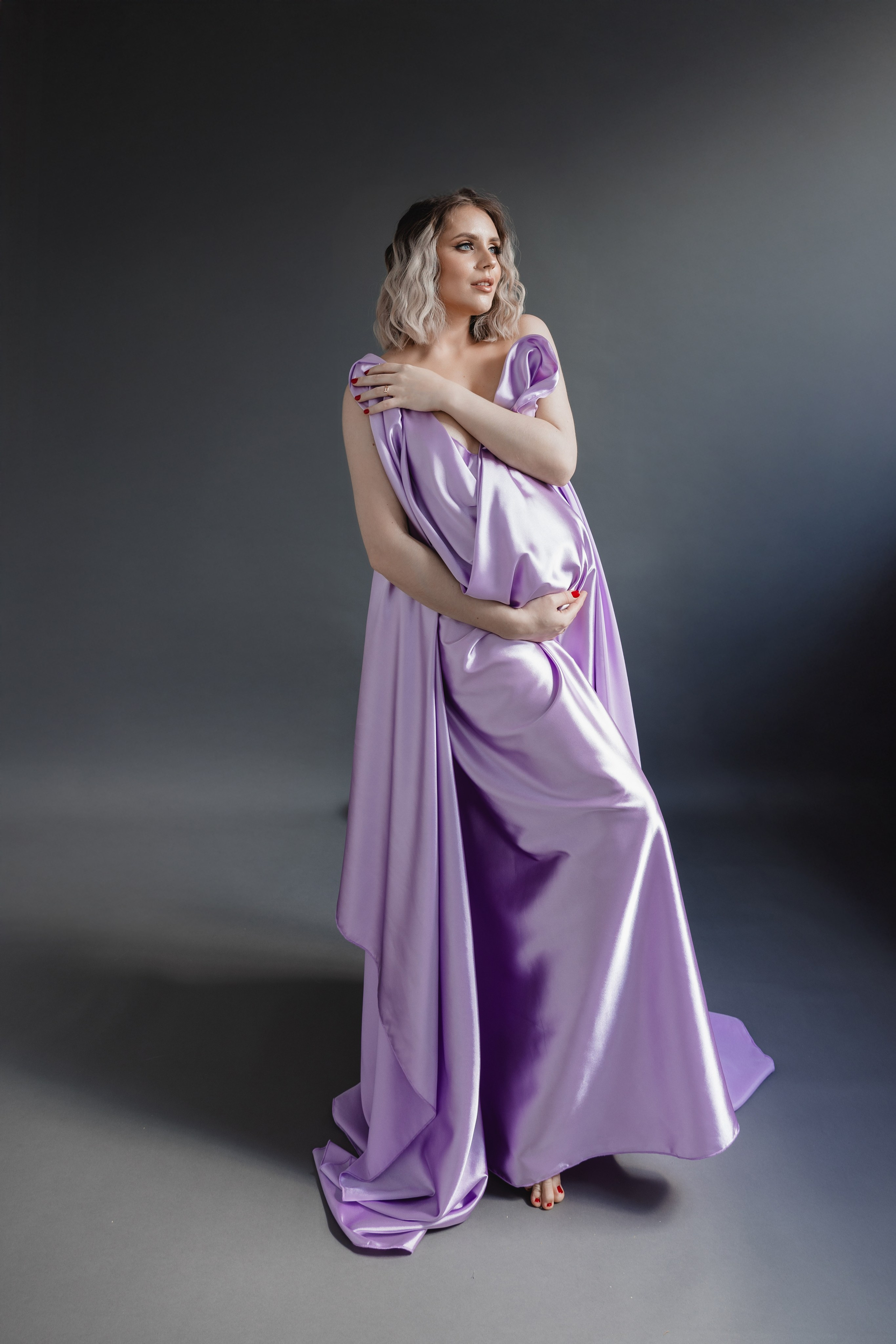 Babybauch Shooting im Fotostudio | Schwangerschaftsfotos in Bochum. Hochzeitsfotografin Bochum | Halyna Reiche Fotografie NRW