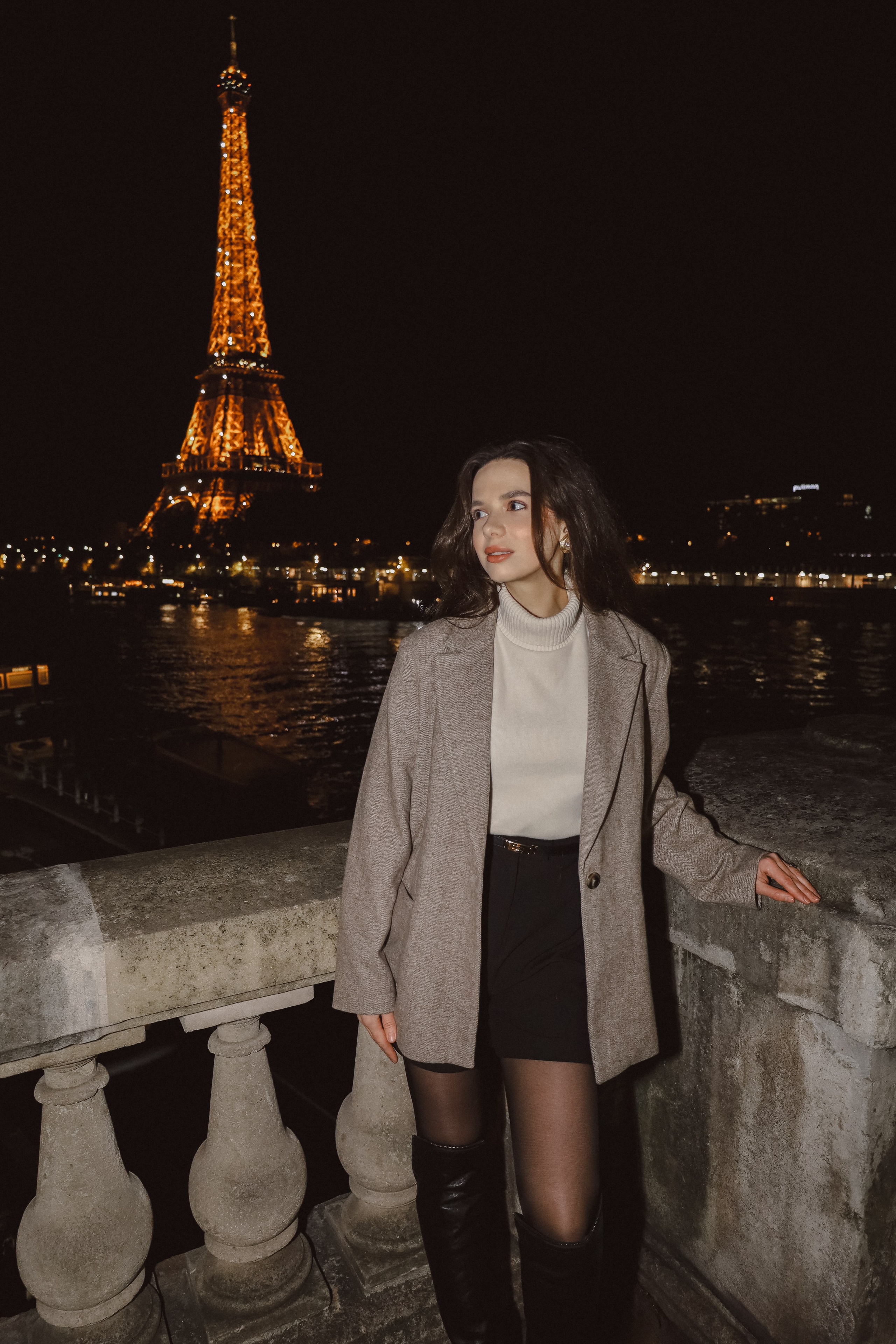 Paris Night Photoshoot. Photographer in Paris: Vlada PhotoArt