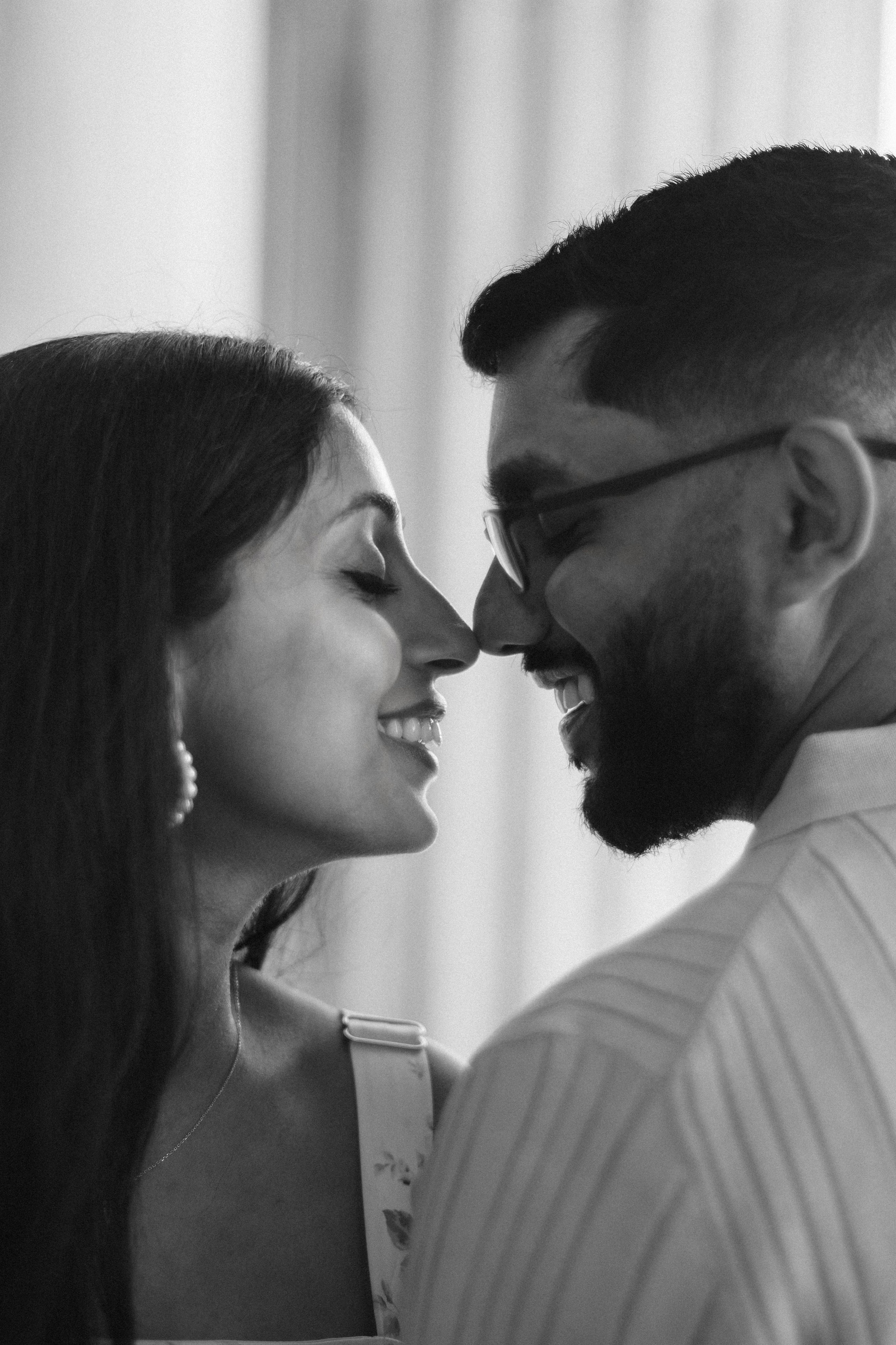 Jefin and Millie’s announcement. Photographer in Greece Kristina