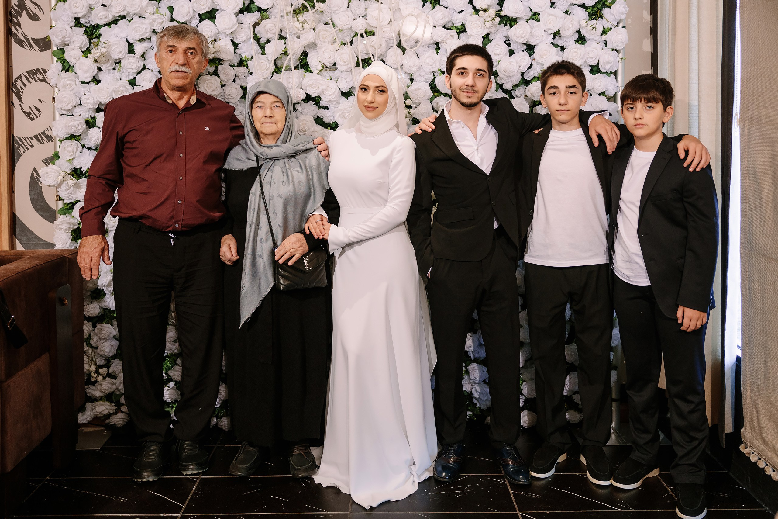 06.10.2024 Wedding Party. Wedding family event photographer in Chicago Nick Yushevich