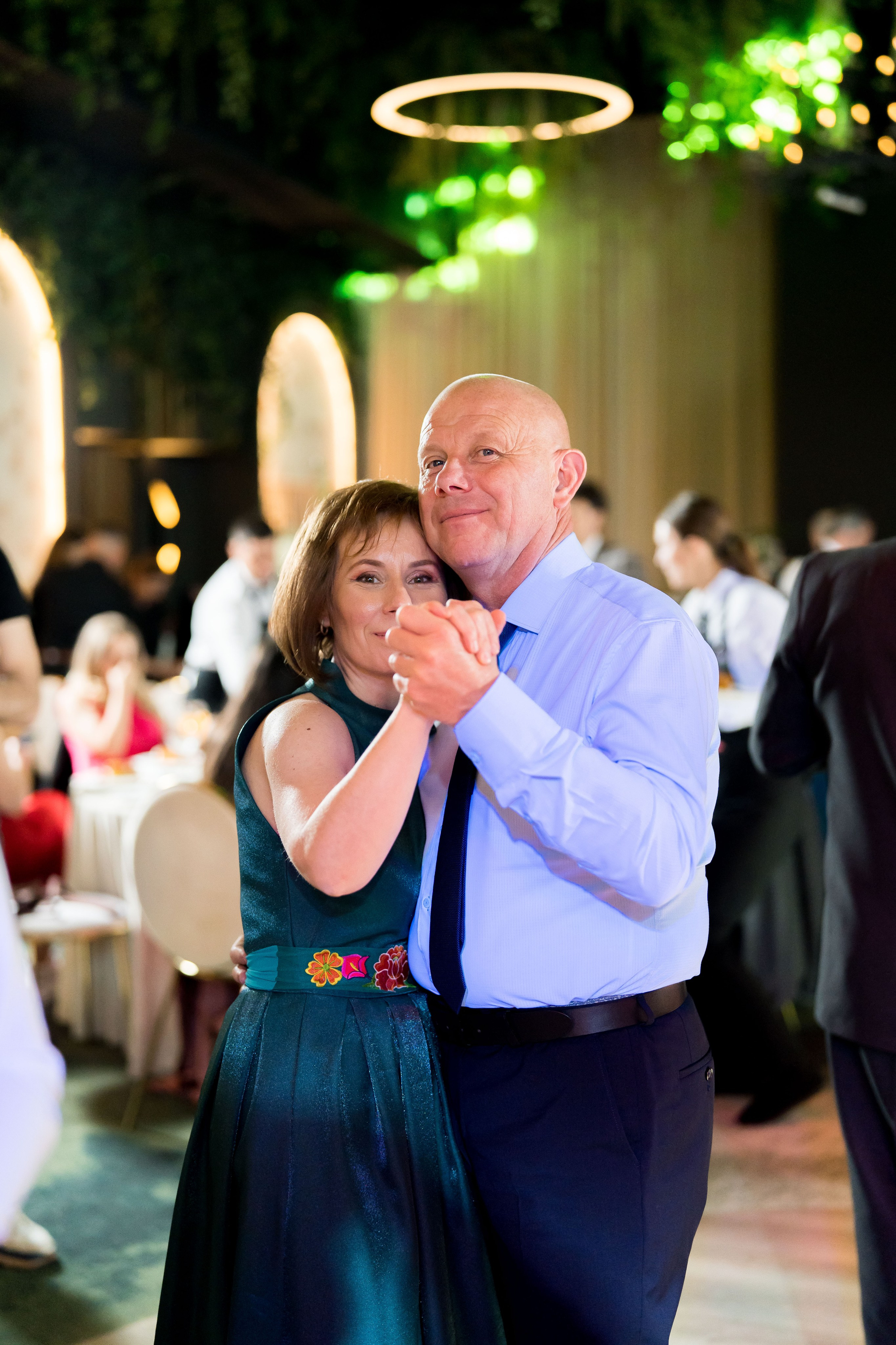 PARTY. Gabriel Florea — Fotograf nuntă București