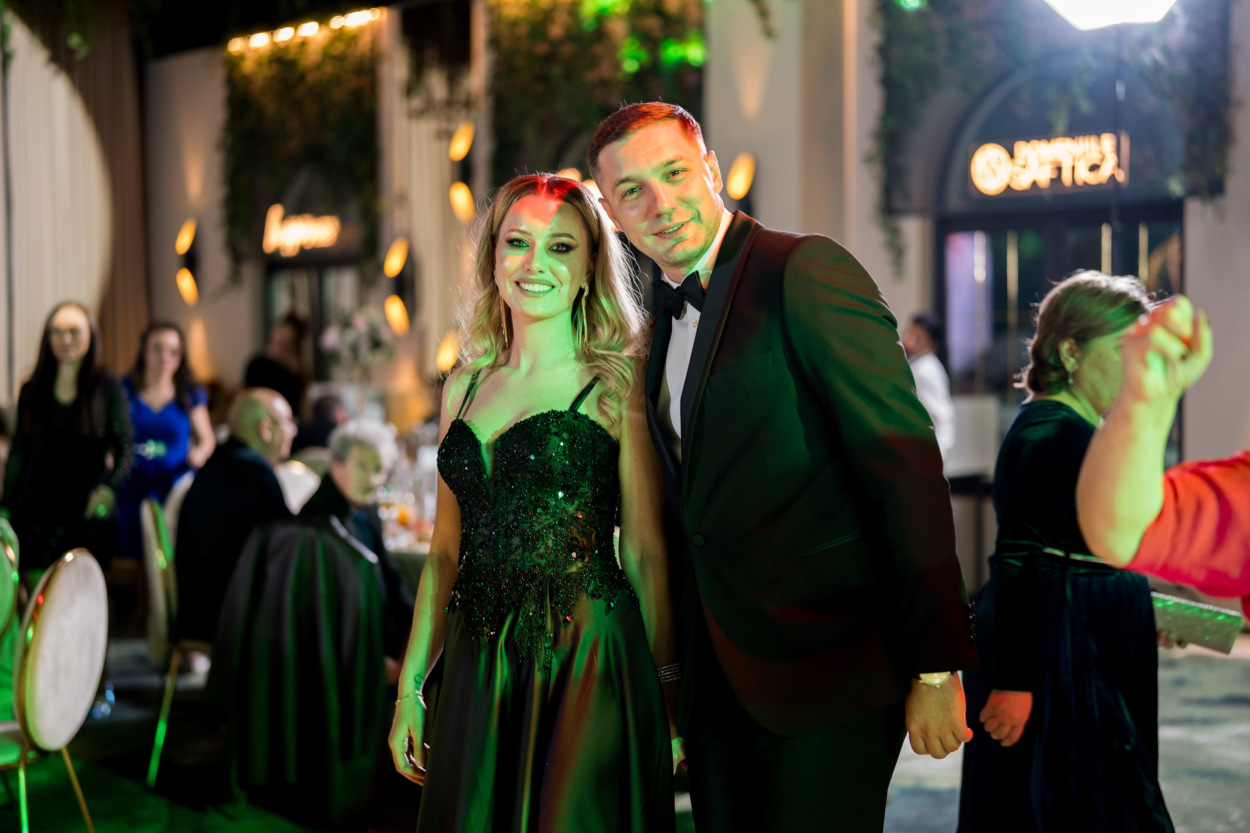 PARTY. Gabriel Florea — Fotograf nuntă București