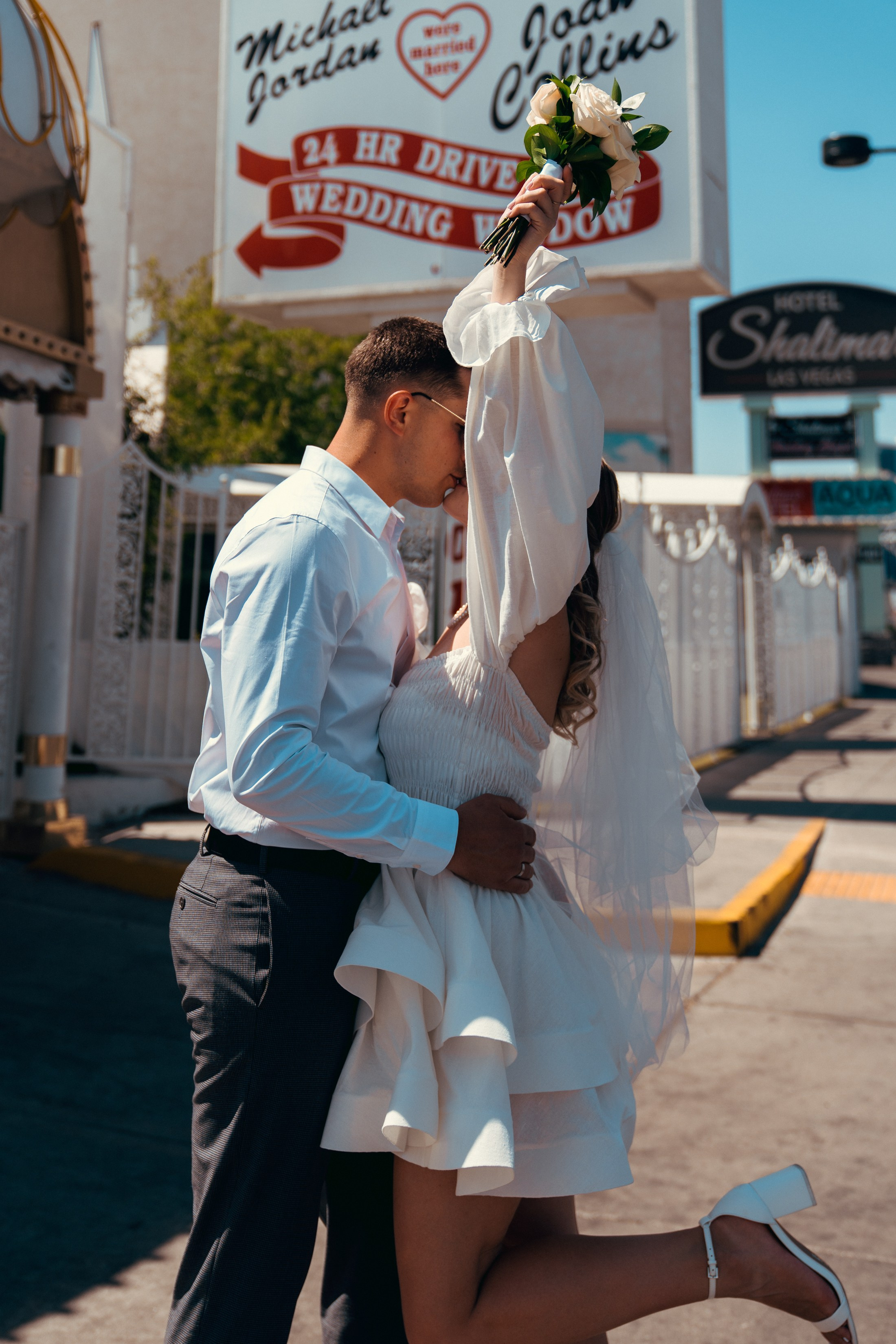 Iryna&Roman. Wedding & elopement photographer Viktoriya Kravtsov. Las Vegas