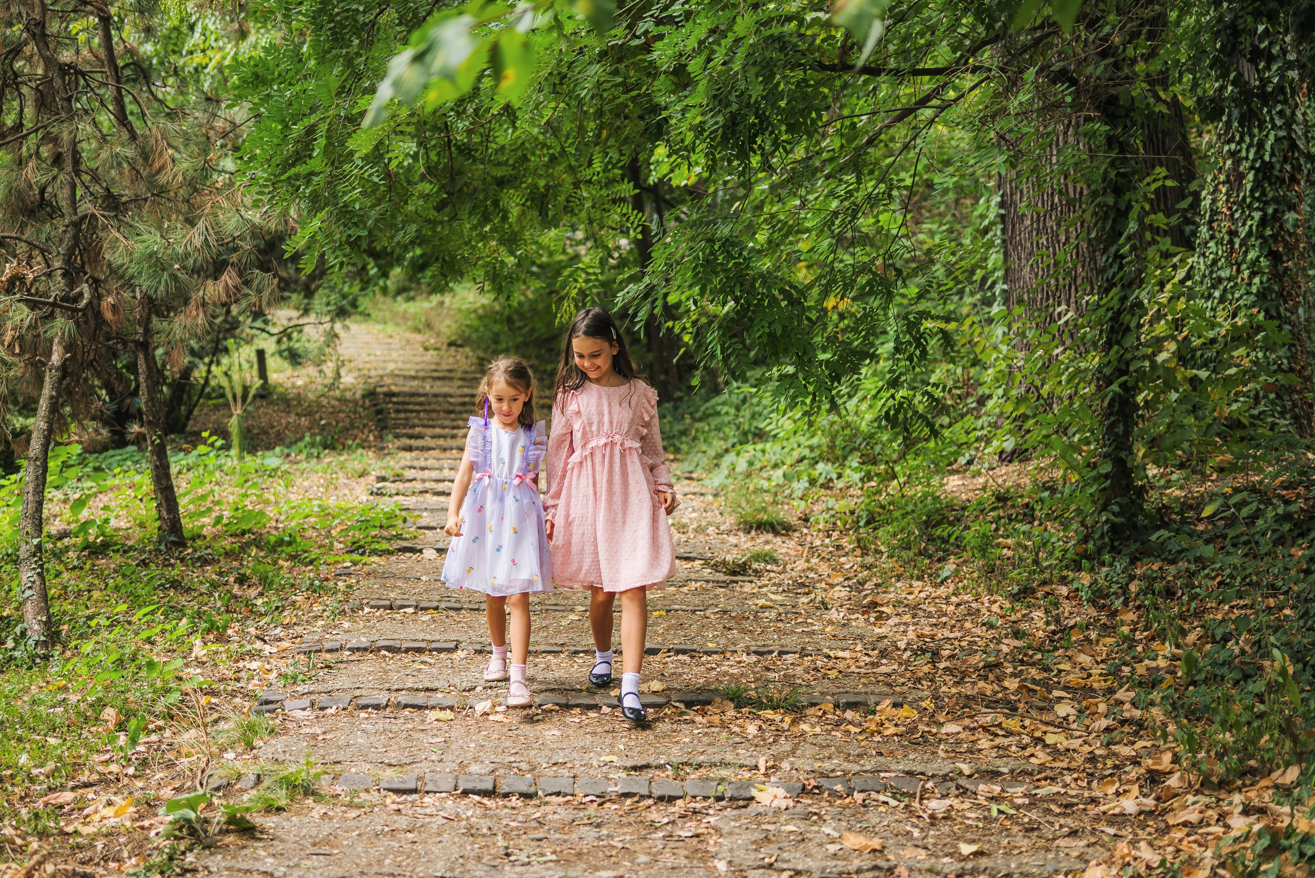 Sedinte foto in natura. Daria Kids Photo by Alexandra Tomoiu | Fotograf familie si evenimente | Militari Residence, Bucuresti