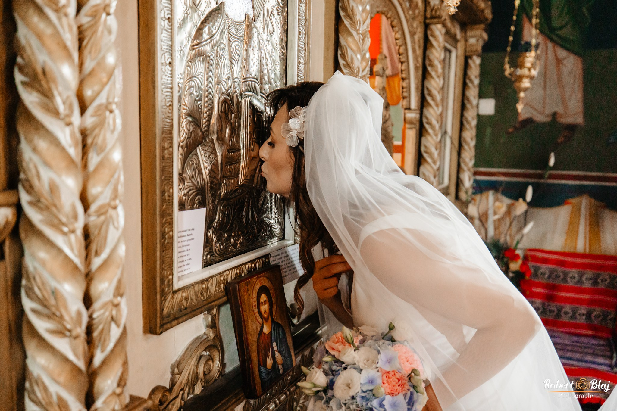 Ioana & Florin. Robert Blaj - Fotograf Nuntă Iași