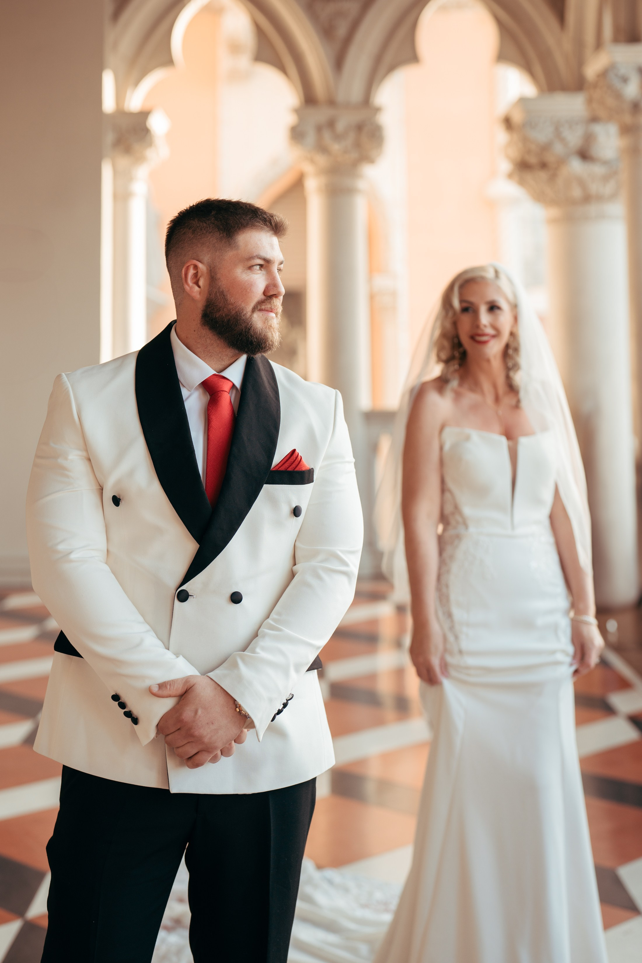 Chris&Holly. Wedding & elopement photographer Viktoriya Kravtsov. Las Vegas