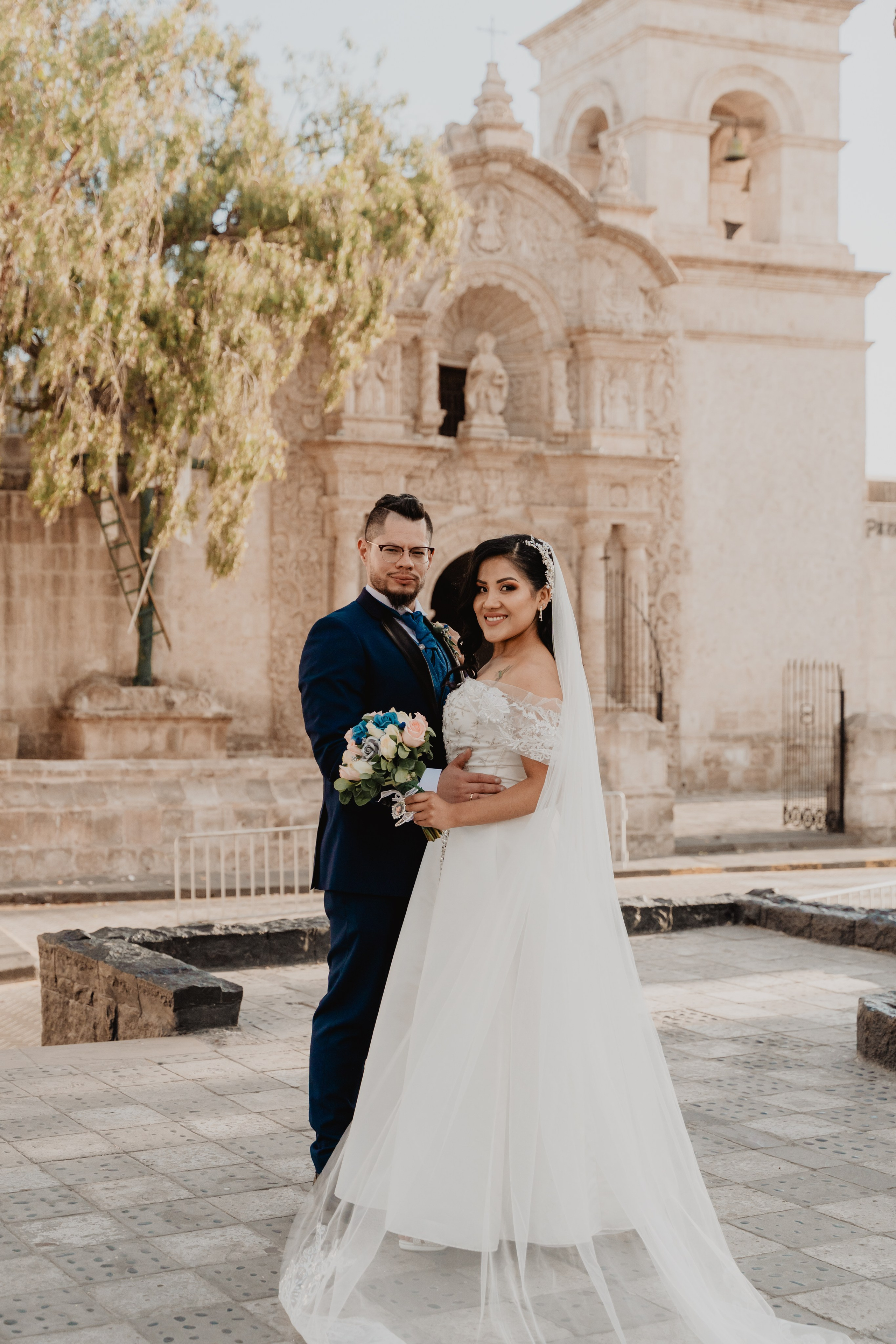 GABRIELA + JORGE | BODA CIVIL RELIGIOSA. Studio KVTA | Fotografía y Video de Bodas en Arequipa
