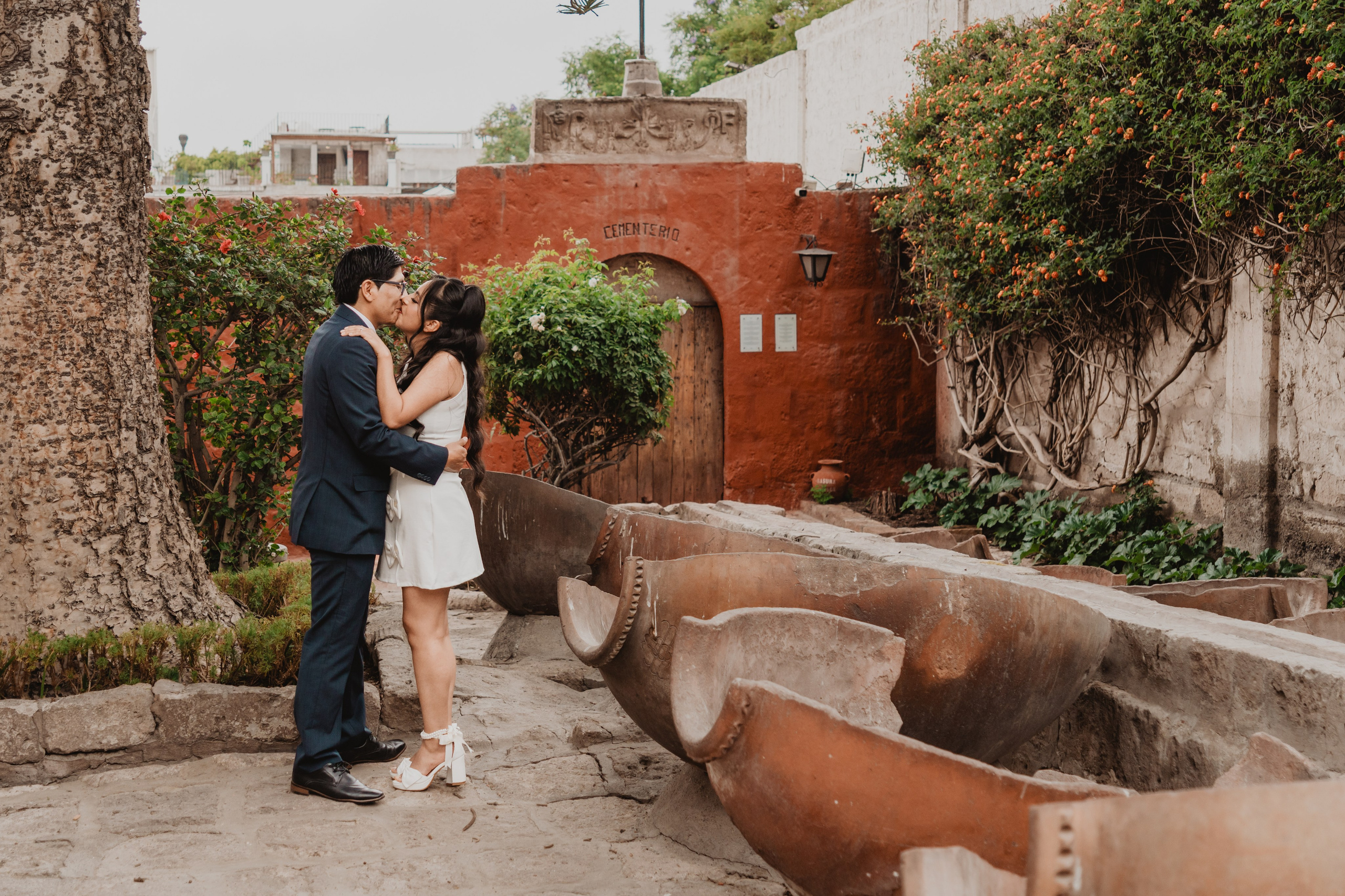 FERNANDO + MARIBEL | BODA RELIGIOSA. Studio KVTA | Fotografía y Video de Bodas en Arequipa