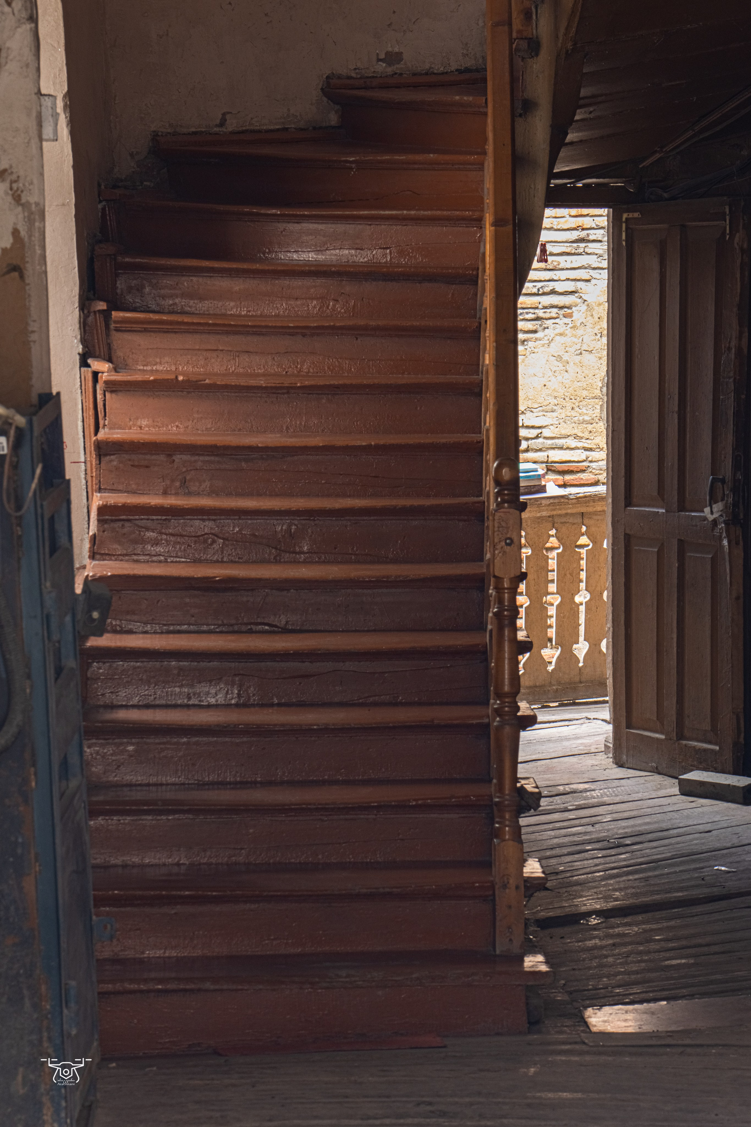 ქალაქი და ადამიანი. FramefreeMan