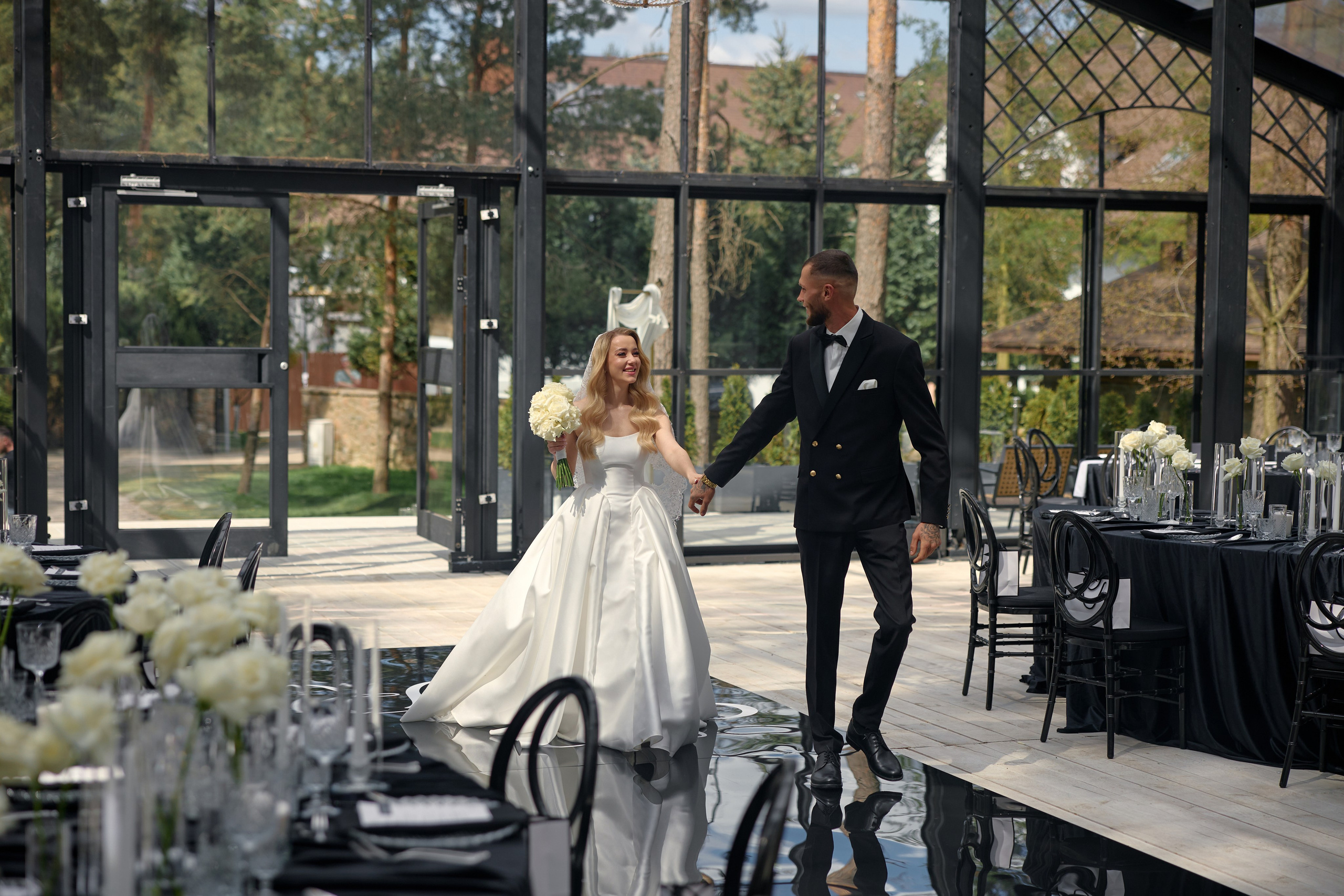 Natalia & Roman. Dworek przy lesie. Fotograf ślubny i rodzinny w Krakowie Yana Klymova