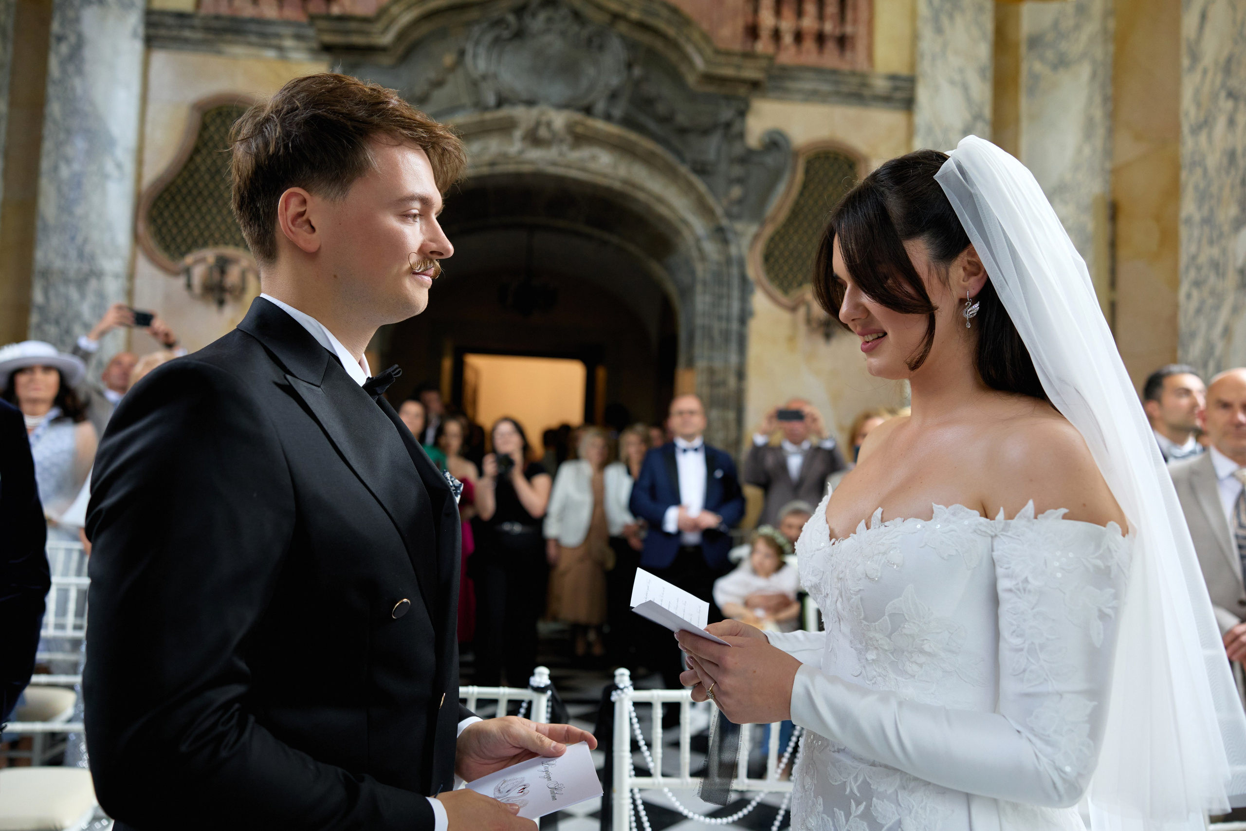 Wiktoria & Kacper. Pałac Goetz. Fotograf ślubny i rodzinny w Krakowie Yana Klymova