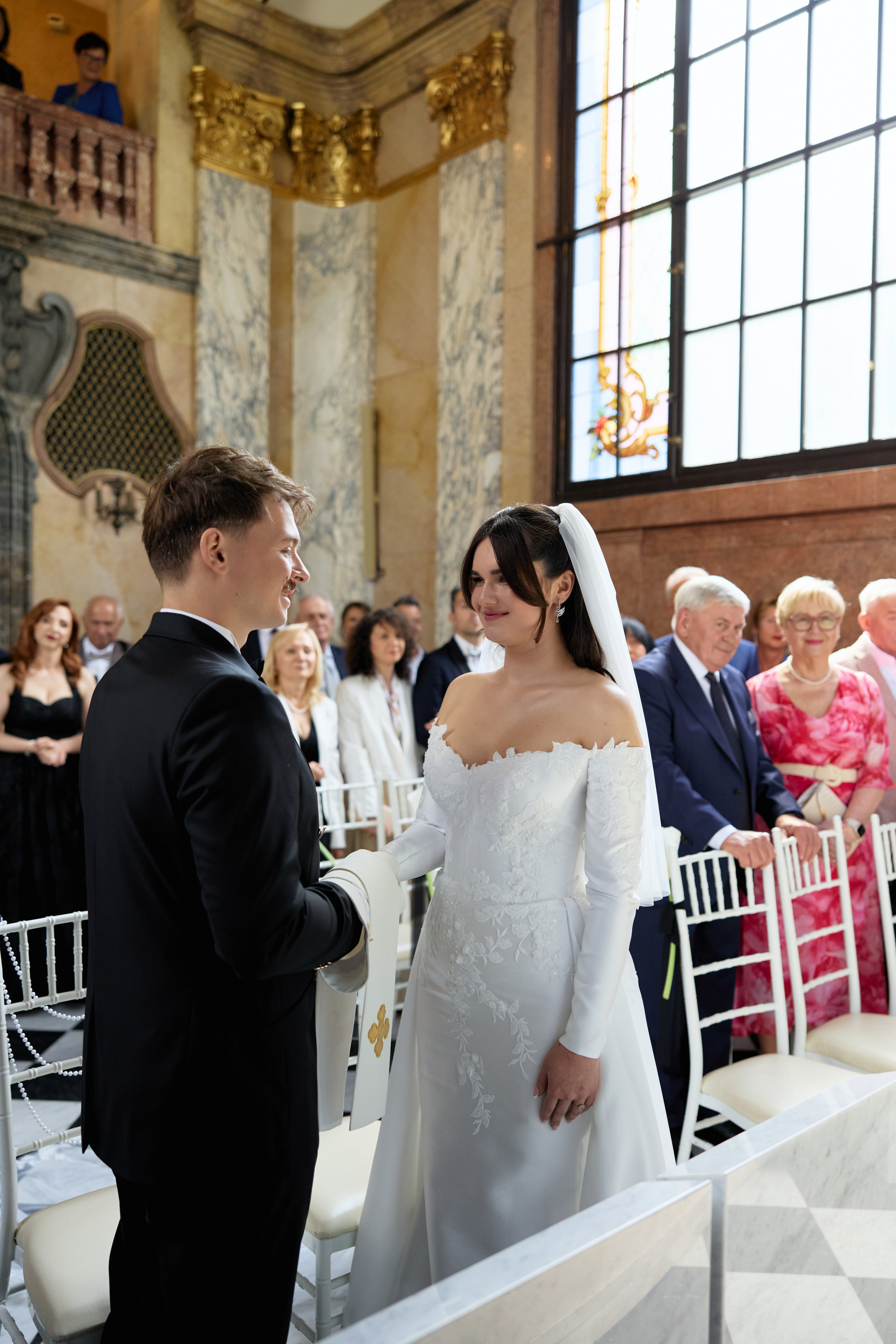 Wiktoria & Kacper. Pałac Goetz. Fotograf ślubny i rodzinny w Krakowie Yana Klymova
