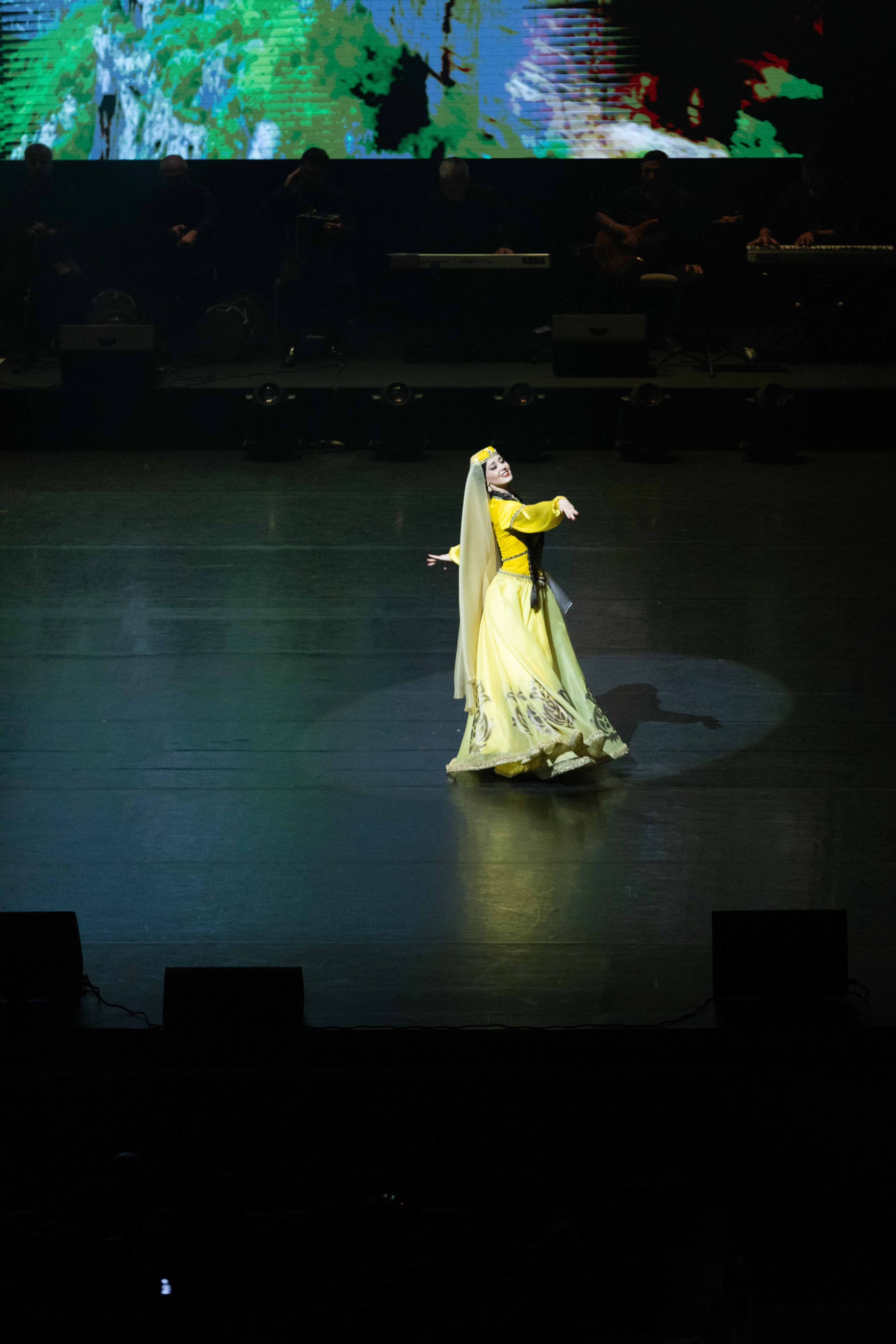 STATE DANCE ENSEMBLE. Wedding&Event photographer Ismail Rzayev in Baku