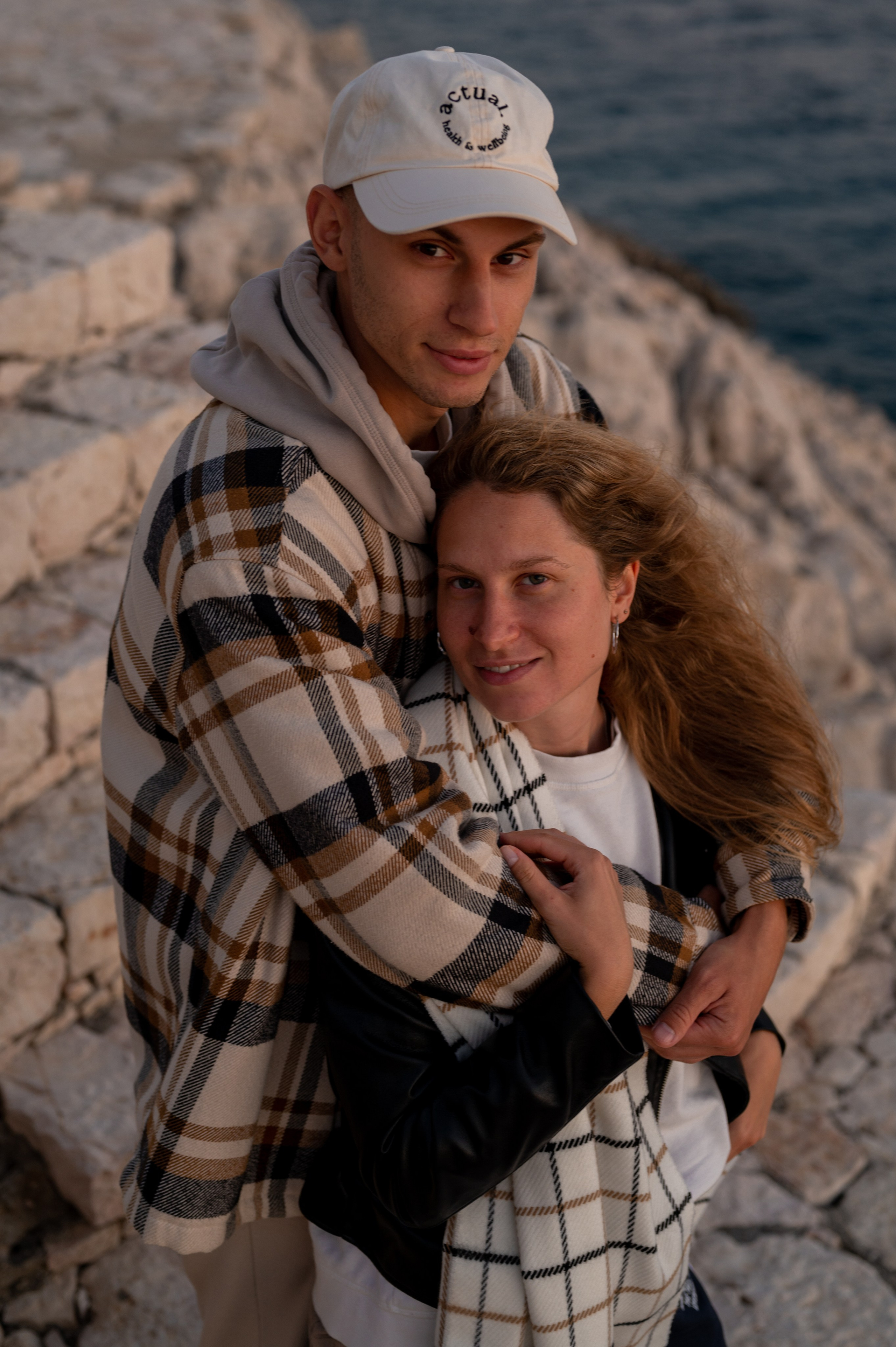 A spontaneous meeting with a couple of guys. Photographer Yulia Lushnikova, Based in Valencia