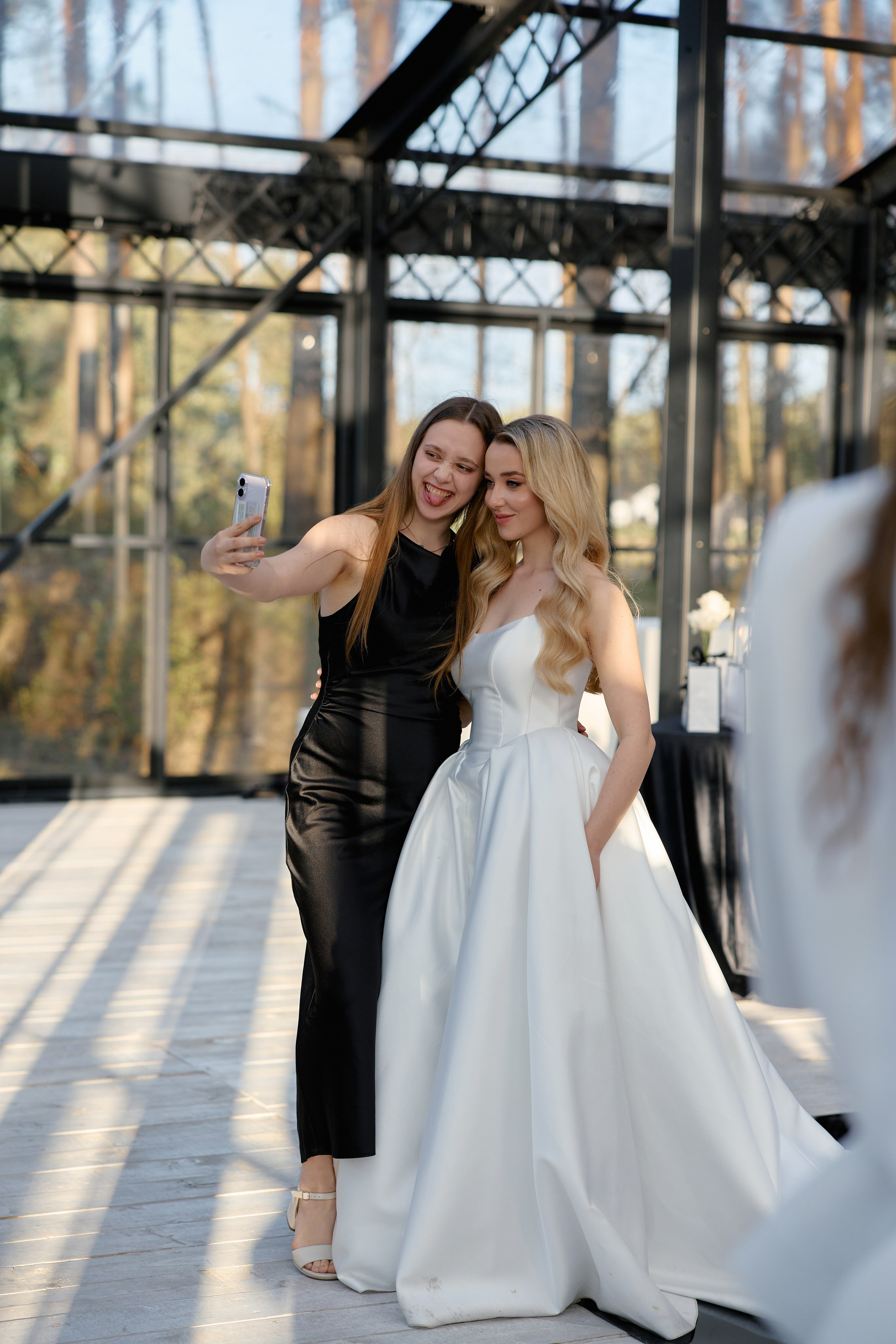 Natalia & Roman. Dworek przy lesie. Fotograf ślubny i rodzinny w Krakowie Yana Klymova