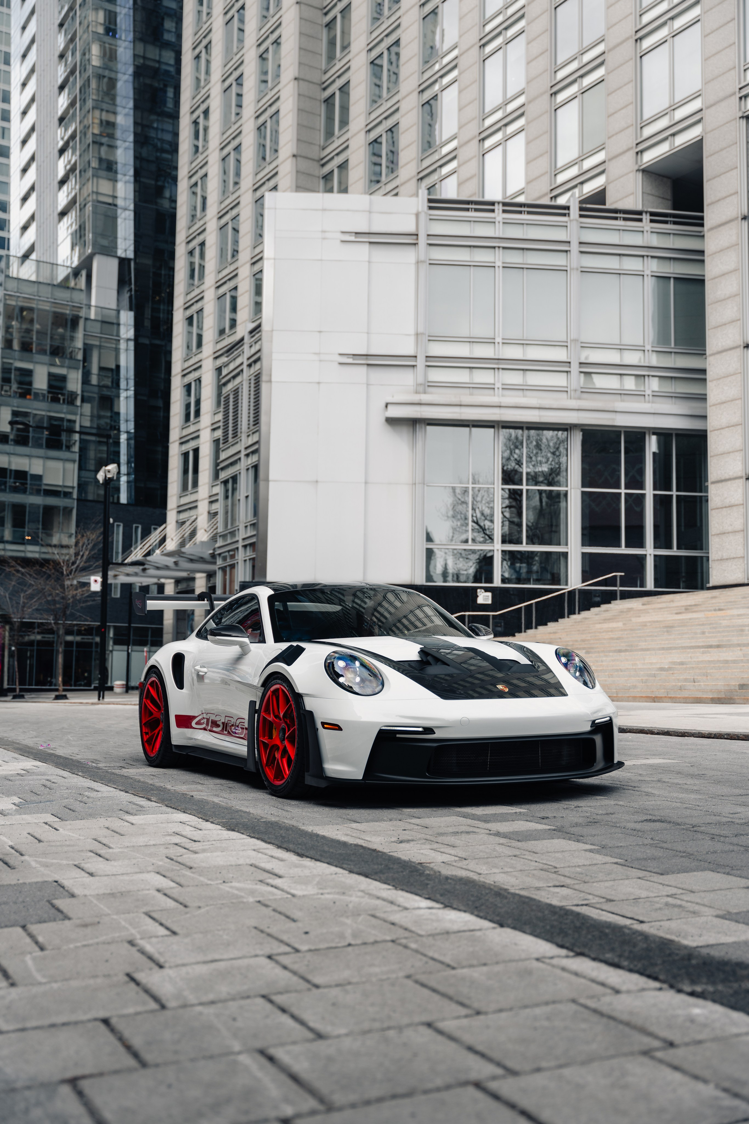 Porsche 992 GT3RS. Photographer in Paris — Vitalii Motruk