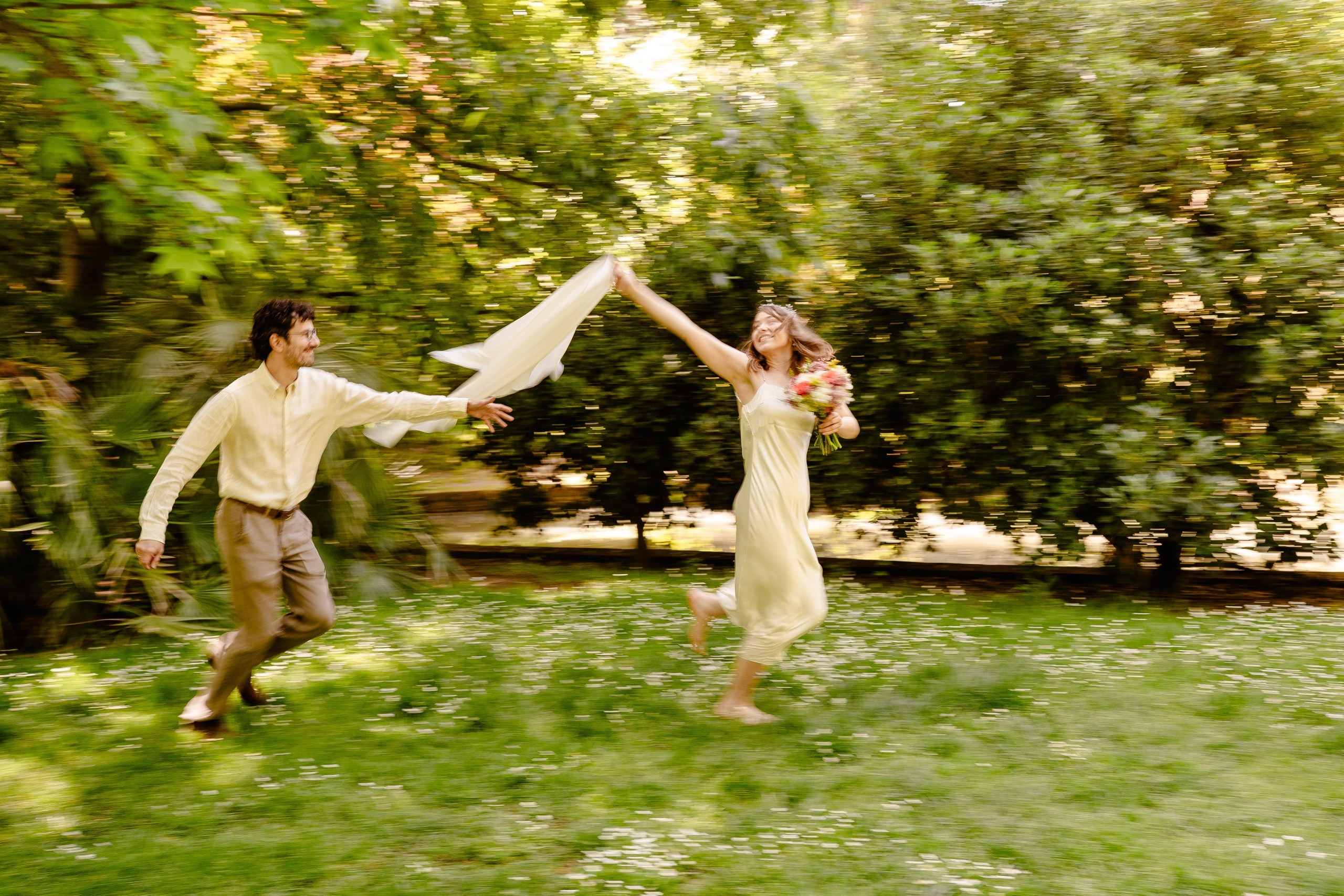 Elopement photoshoot in Madrid. Madrid Photographer for Proposals, Engagements & Families | Anya Petrova