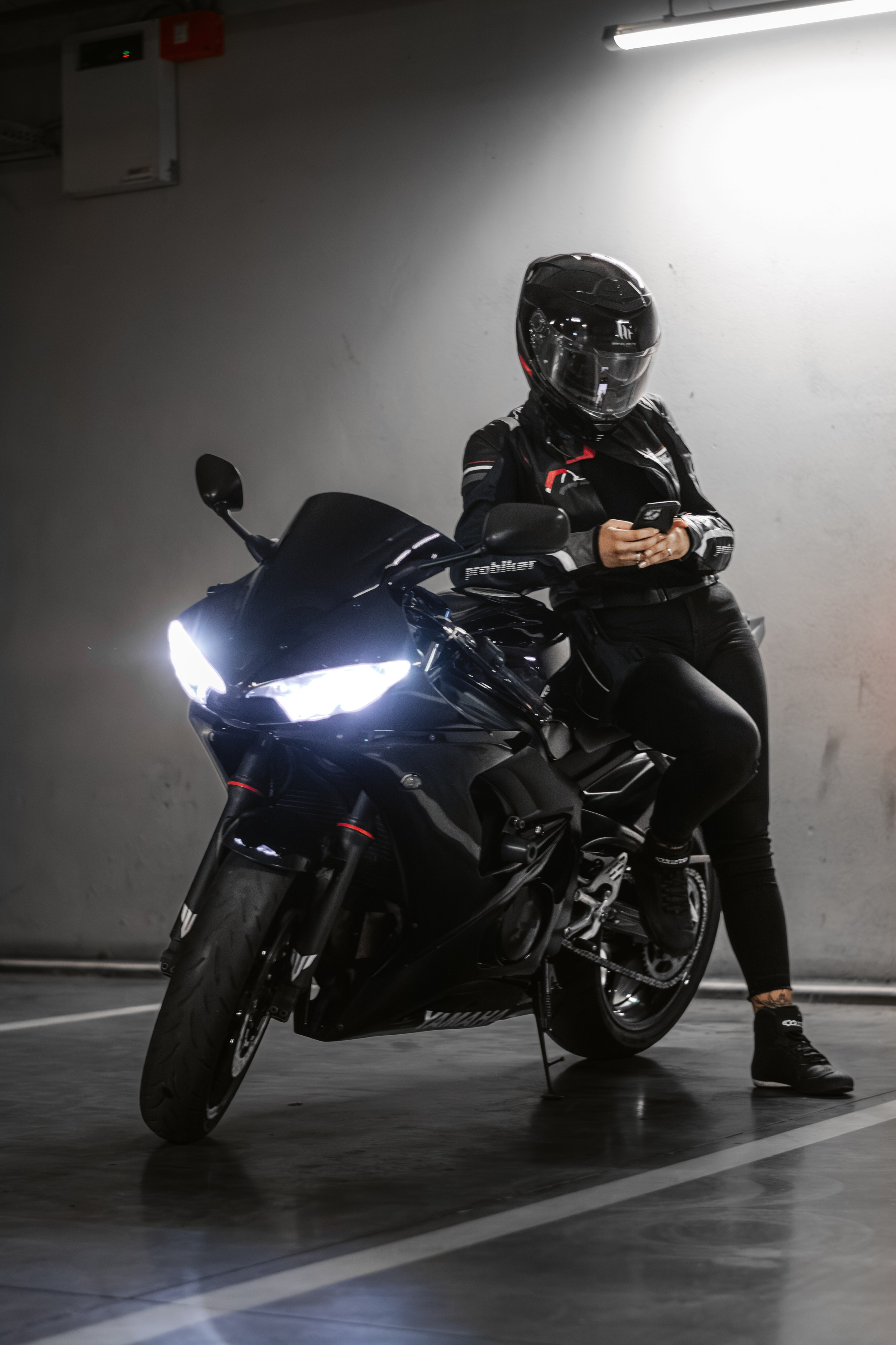 Yamaha R6. Johnnyshoots