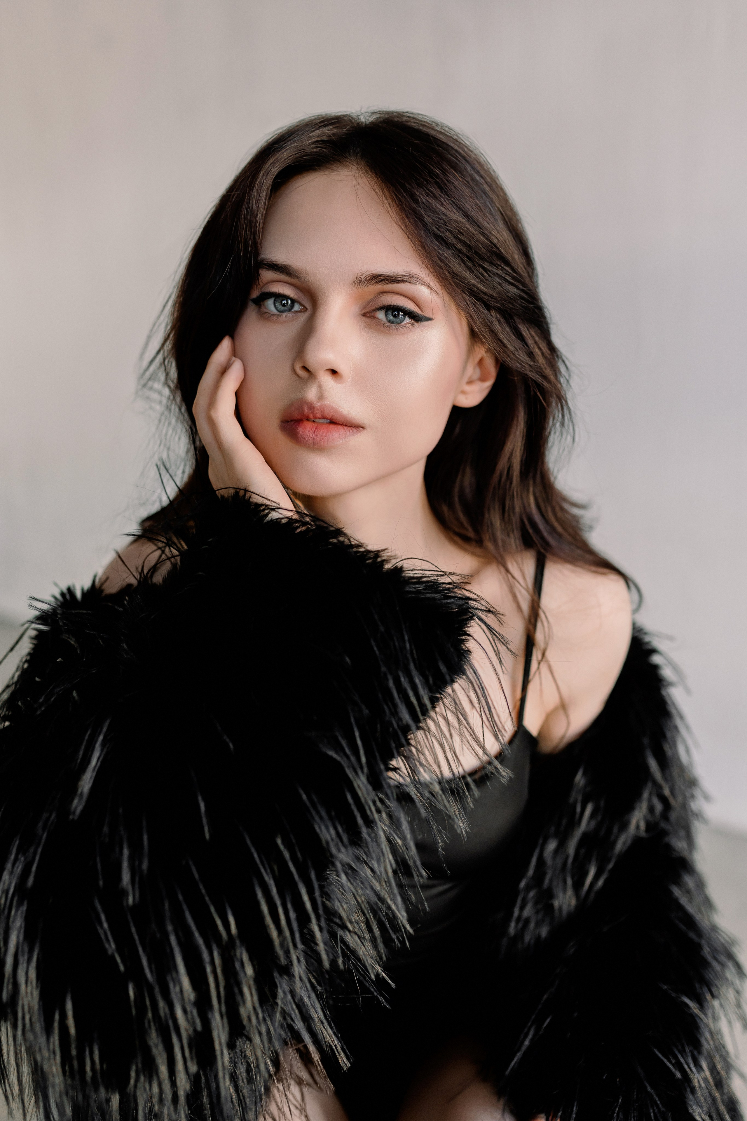 Professional studio portrait in Belgrade with soft lighting, Artistic studio portrait session in Belgrade, Serbia, Studio portrait with professional lighting setup, Elegant portrait taken in a photography studio in Belgrade