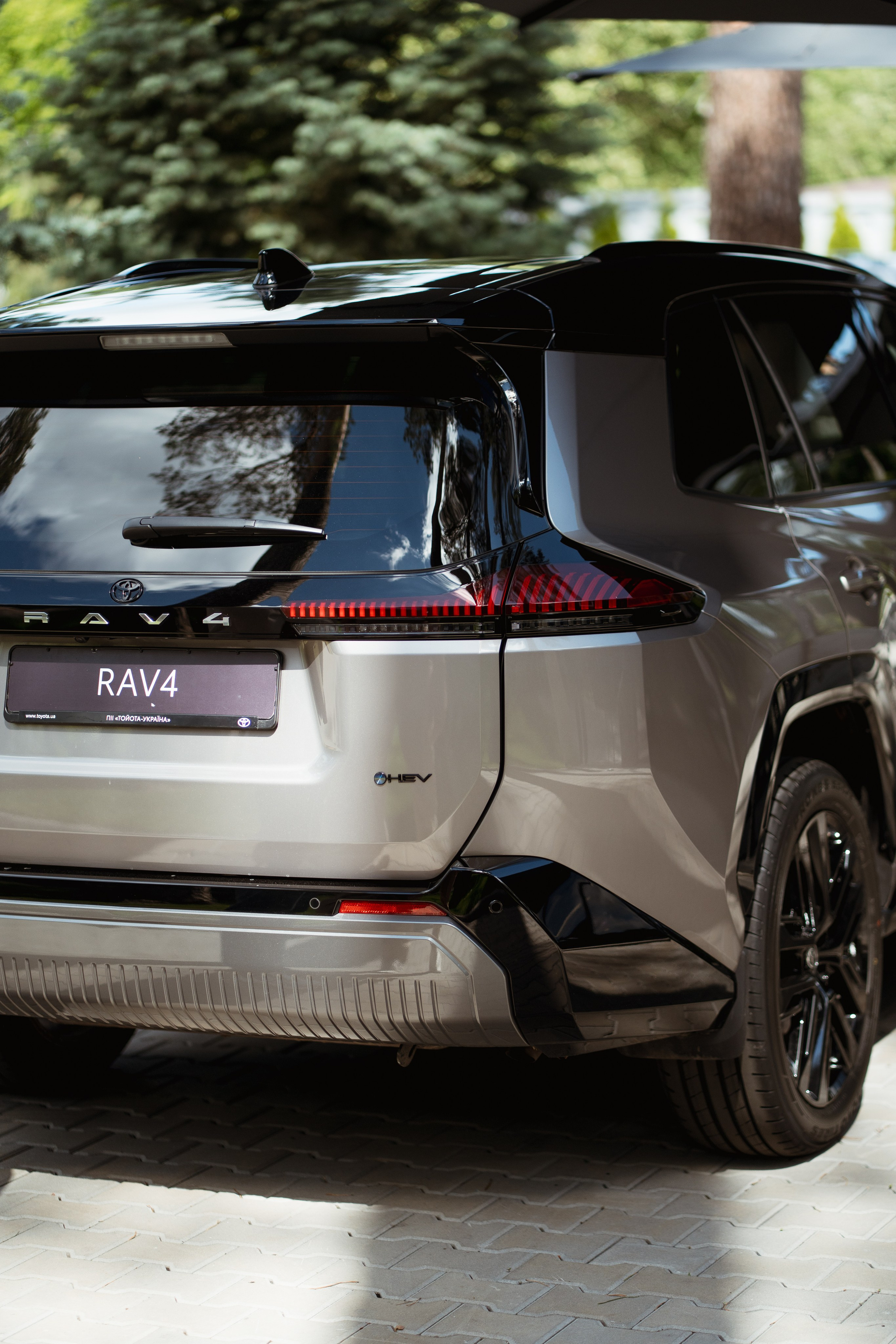 Toyota Rav4 presentation. Kostiantyn Holinchenko. Reportage and portrait photographer