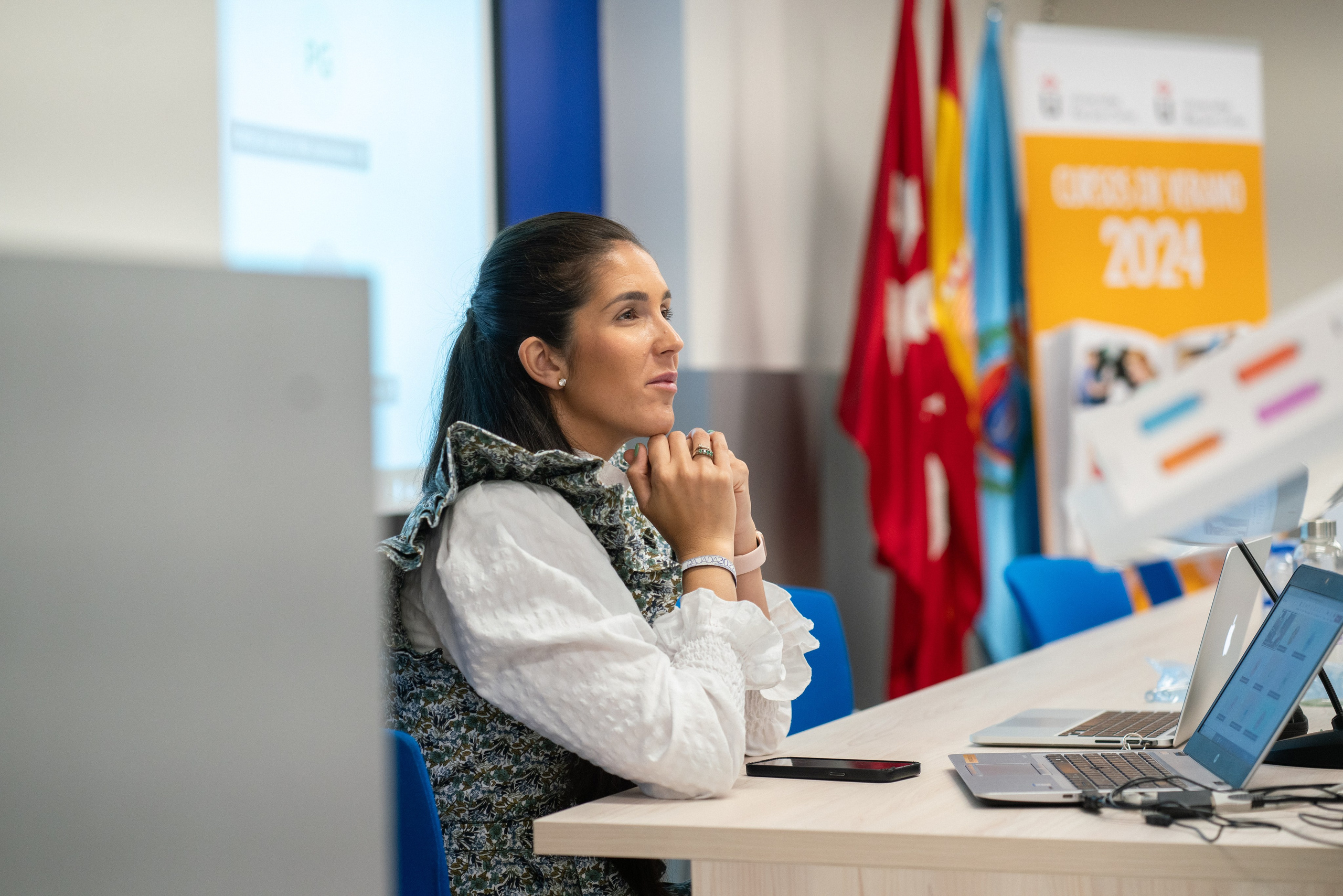 Конгресс фониатров. Женские портреты в Мадриде — естественная красота и свет | Anna Maruleva