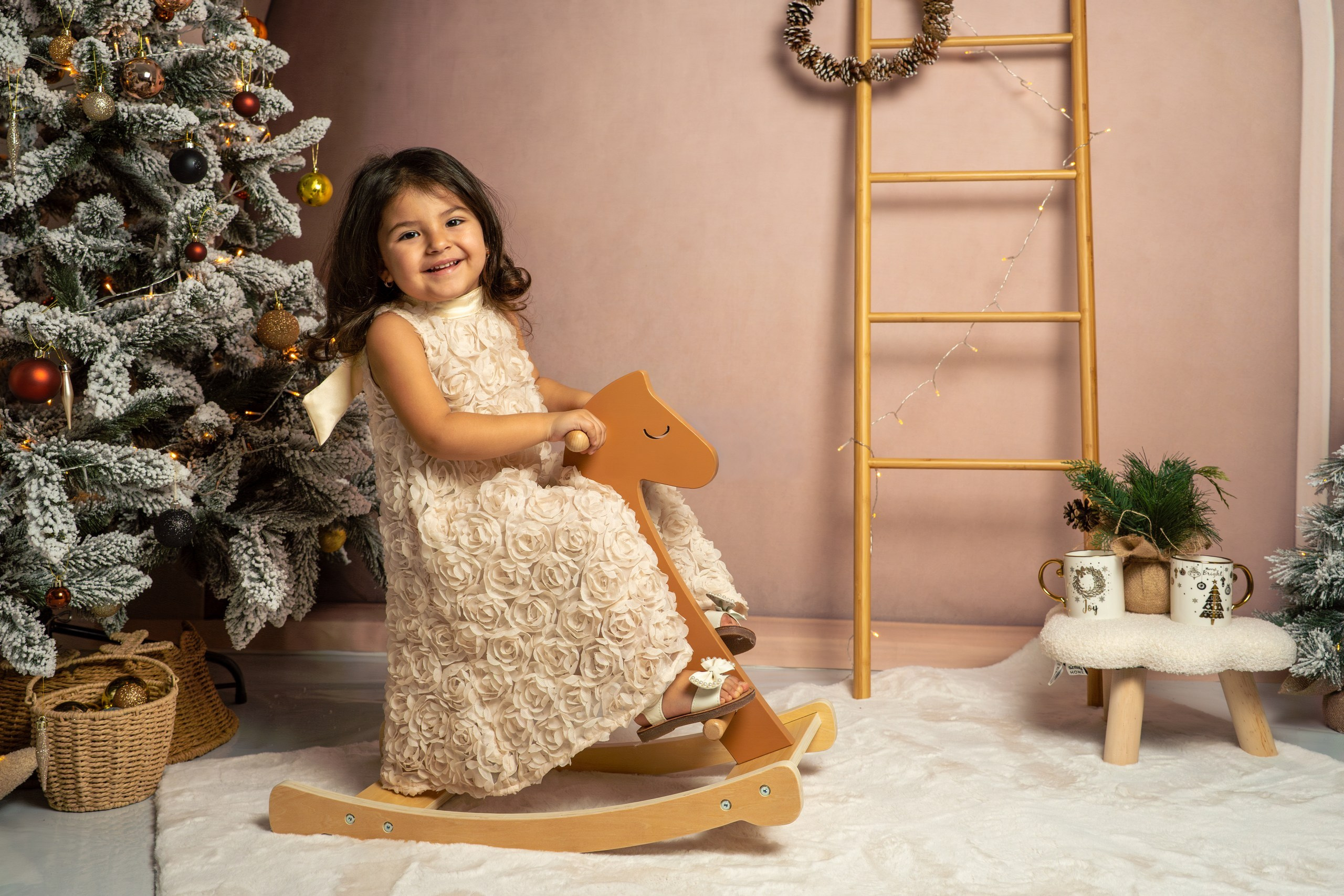 Album Alexandra și Eda. Adelinne — fotograf profesionist în Constanța pentru familii, bebeluși și evenimente