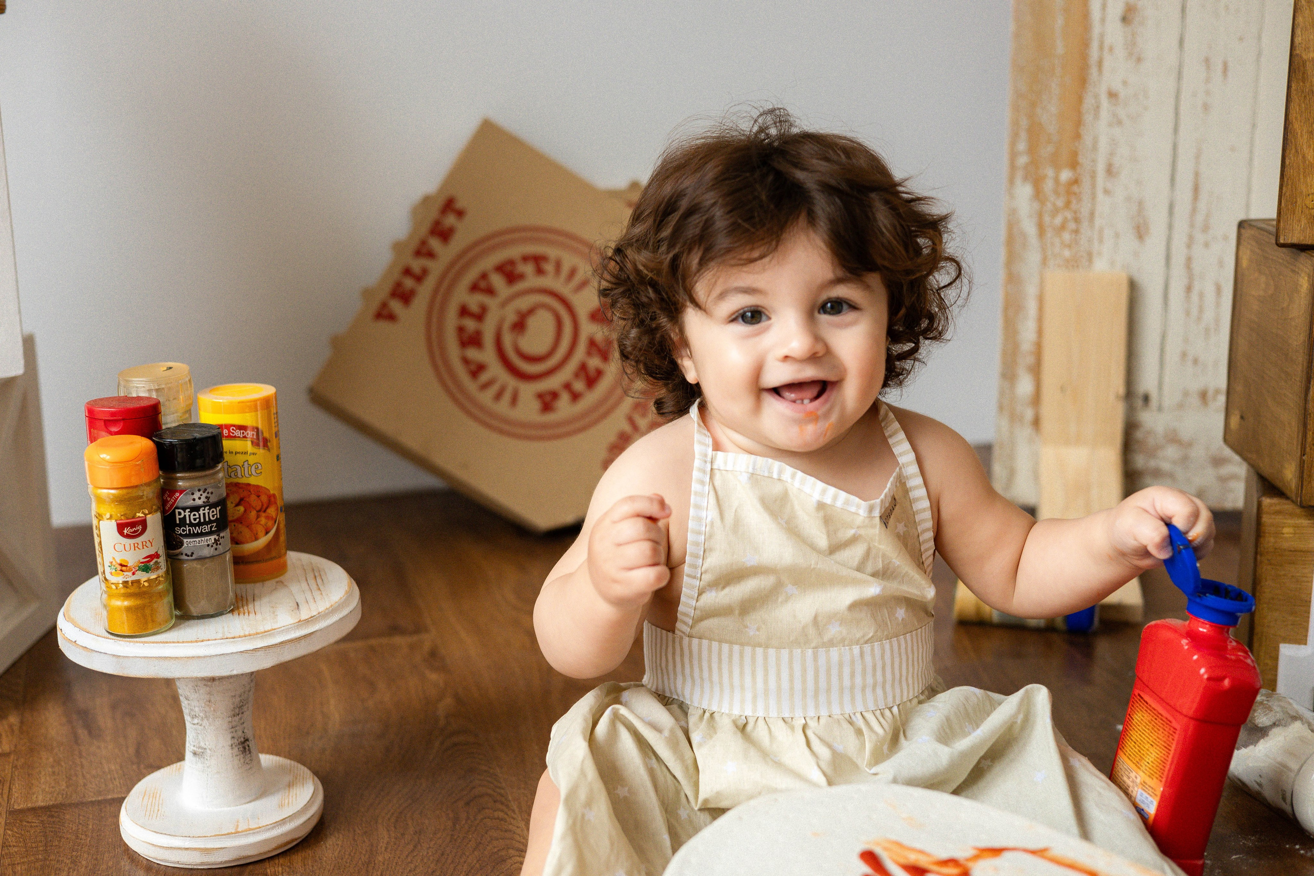 Smash Cake Photography. Family and Wedding Photographer