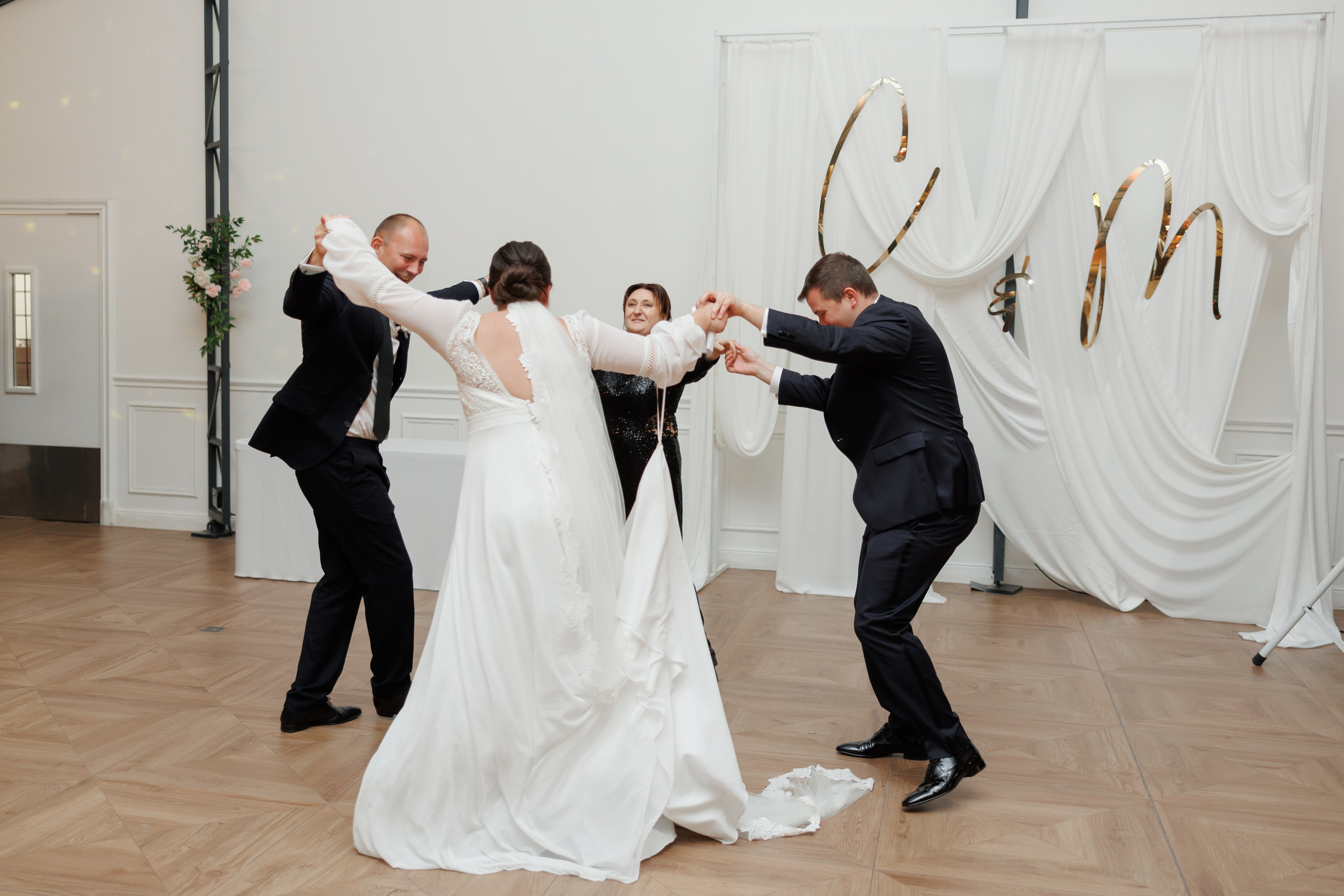 Château des Hauts de Provins, Cristina & Maxim