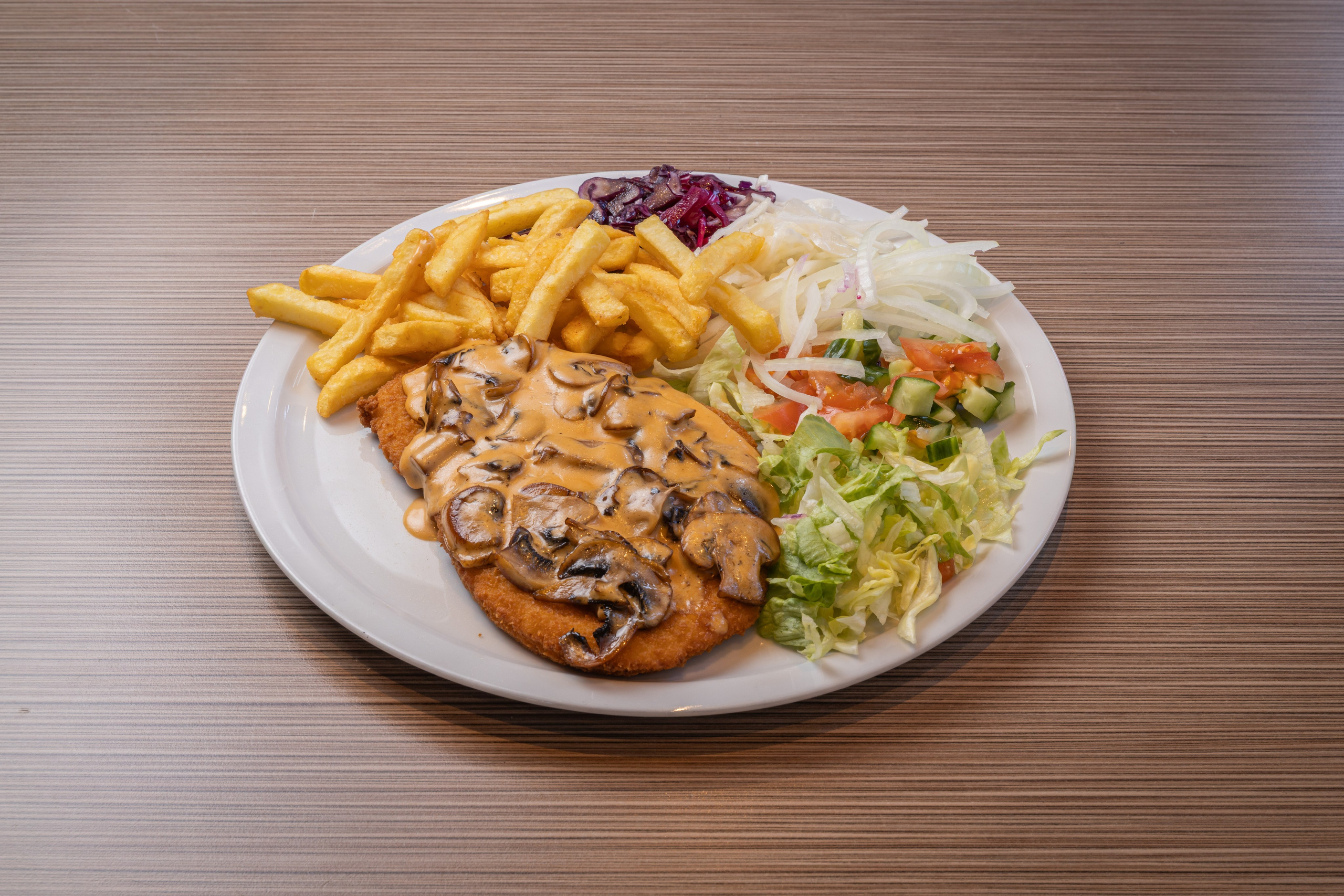 Lieferando Menu. Фотограф Сергей Невельский в Дортмунде — Эмоциональные свадебные фильмы, съемка недвижимости & индивидуальные фотоальбомы