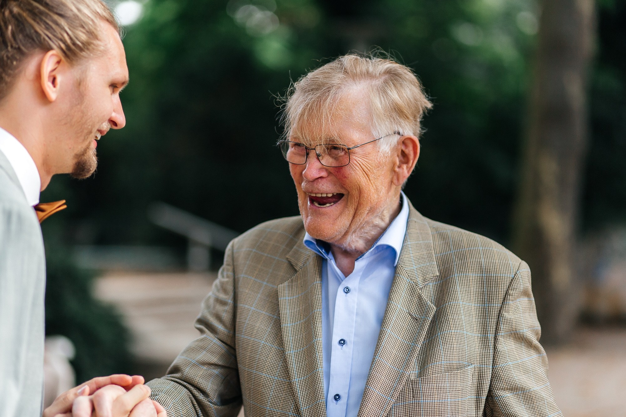 Magische Momente im Clärchens Ballhaus. Hochzeitsfotografie in Berlin Nataliia Schütze