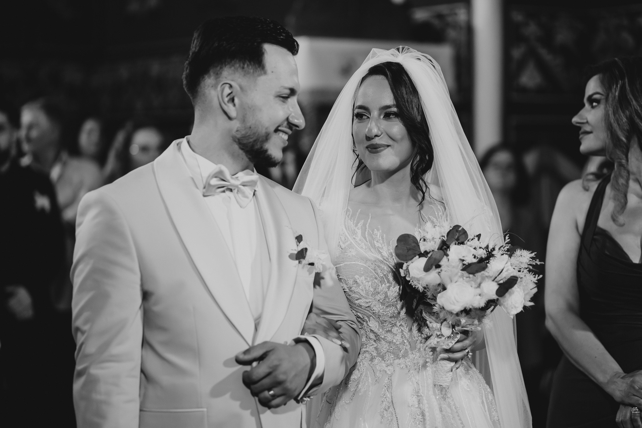 Ioana & Ionuț | Nuntă de poveste la Păstrăvăria Poiana din Mălini județul Suceava. Servicii foto-video profesionale, pentru momente de neuitat