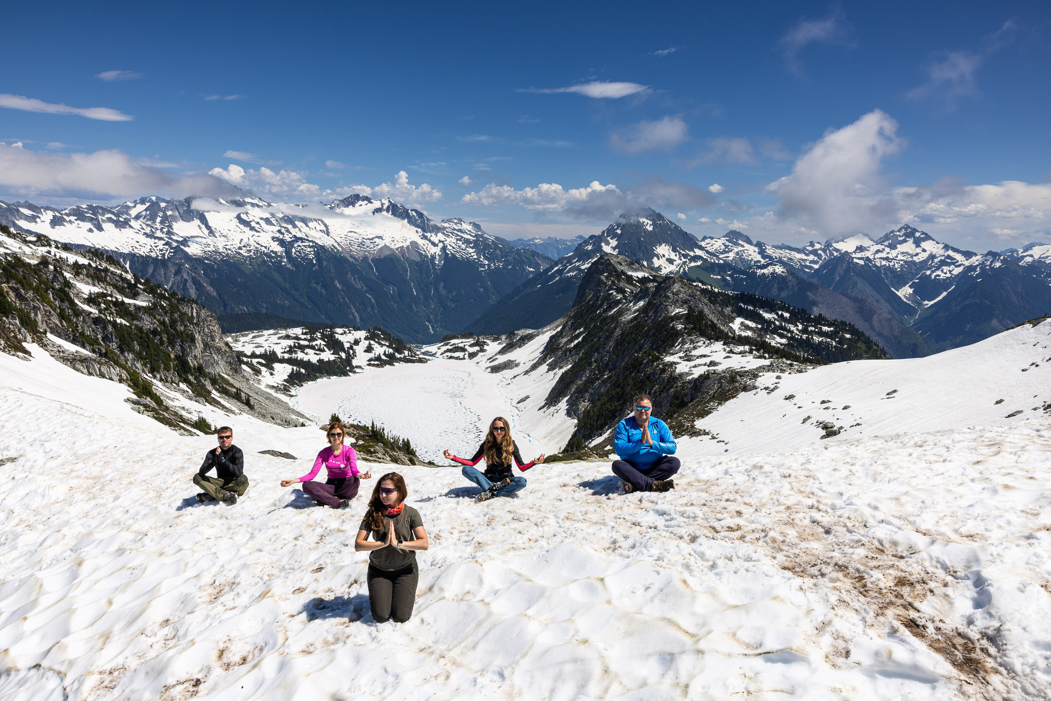 North Cascades Hiking Adventure Summer. Pet, Senior, Landscape, portrait studio, photographer in Miami and Sou