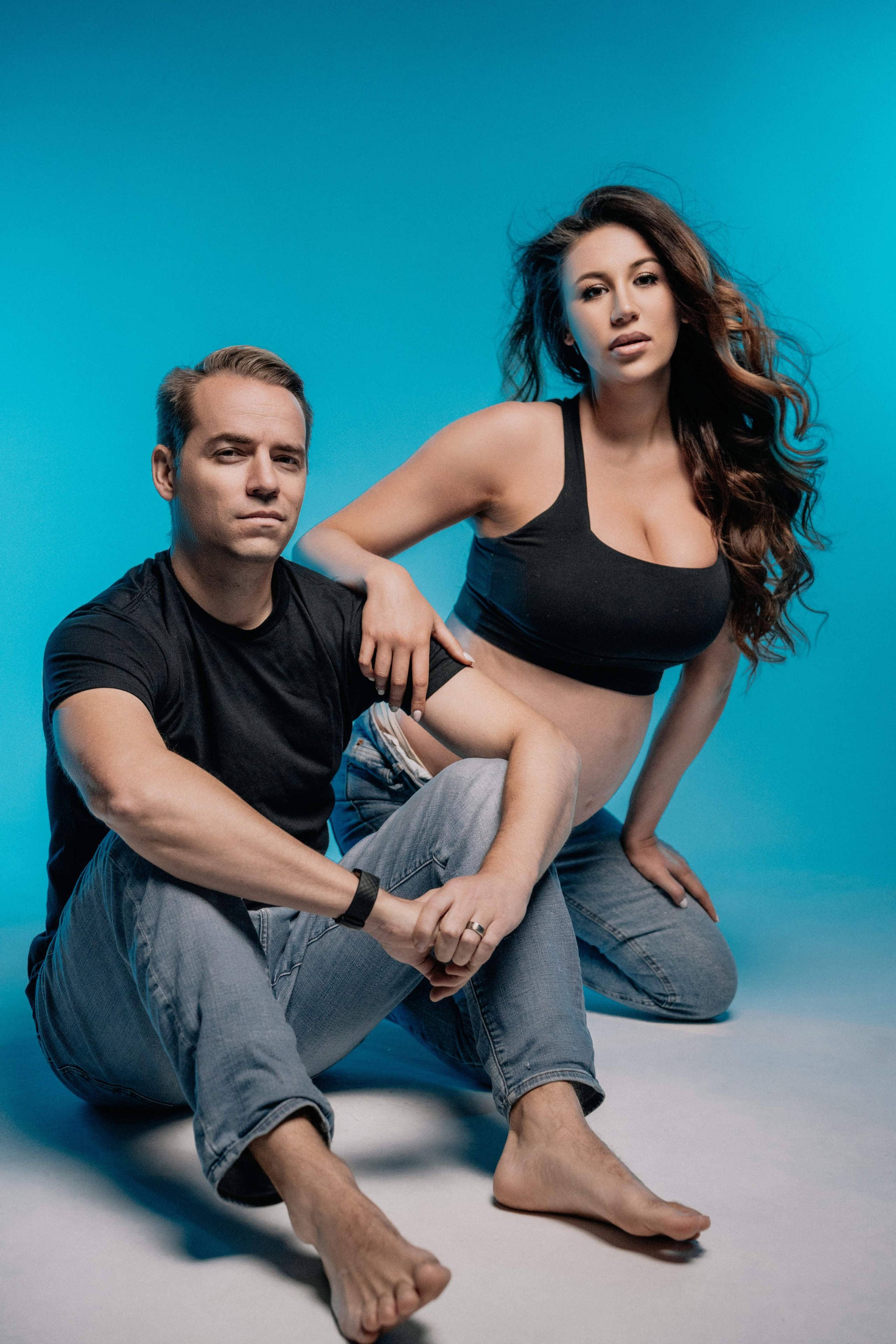 Diana and Ewan. Maternity in studio. Wedding and family photographer and videographer PA, NJ, NY, DE, MD