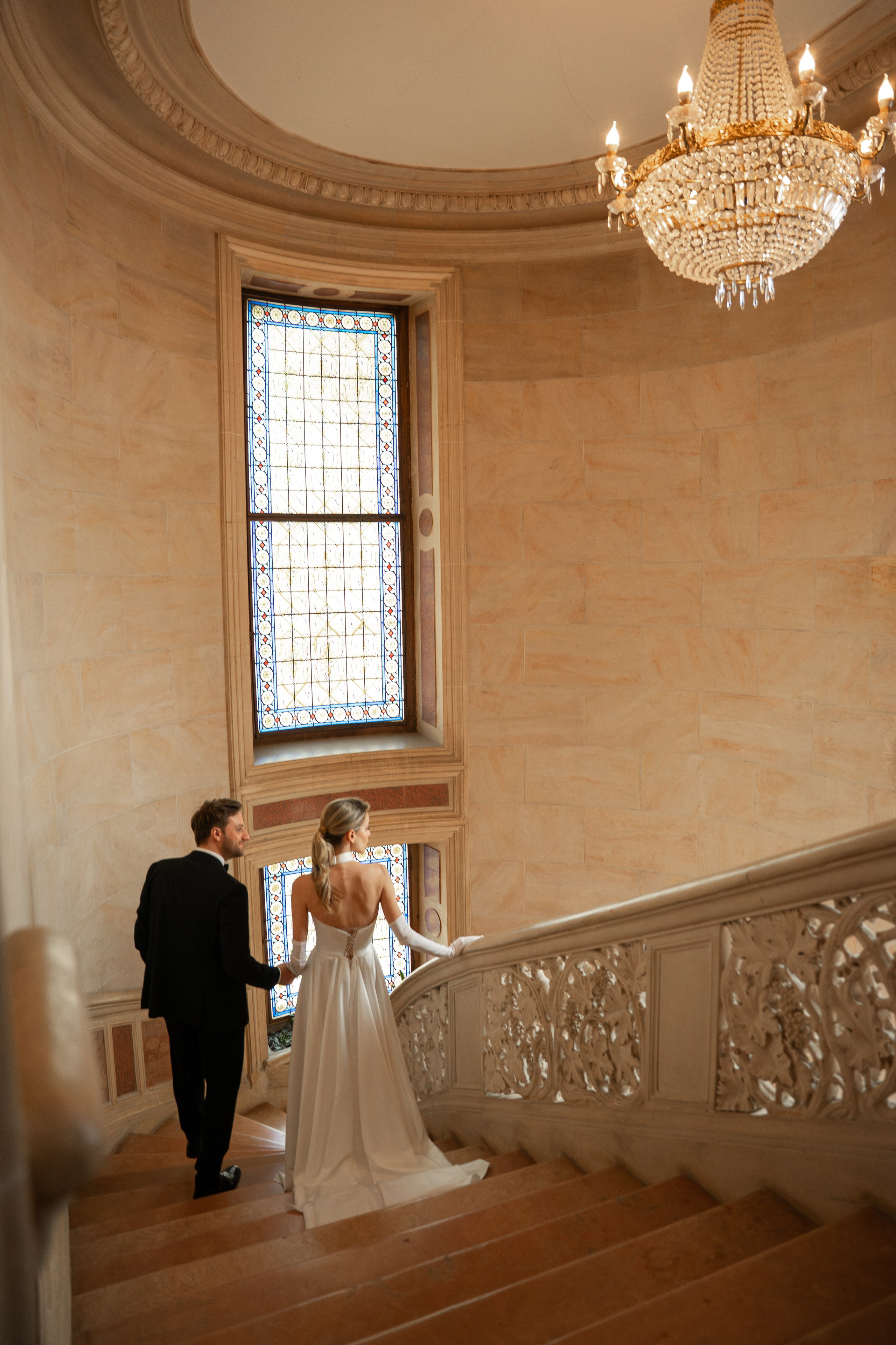 Chateau elopement inspiration. Wedding photographer in Paris Oksana Shum