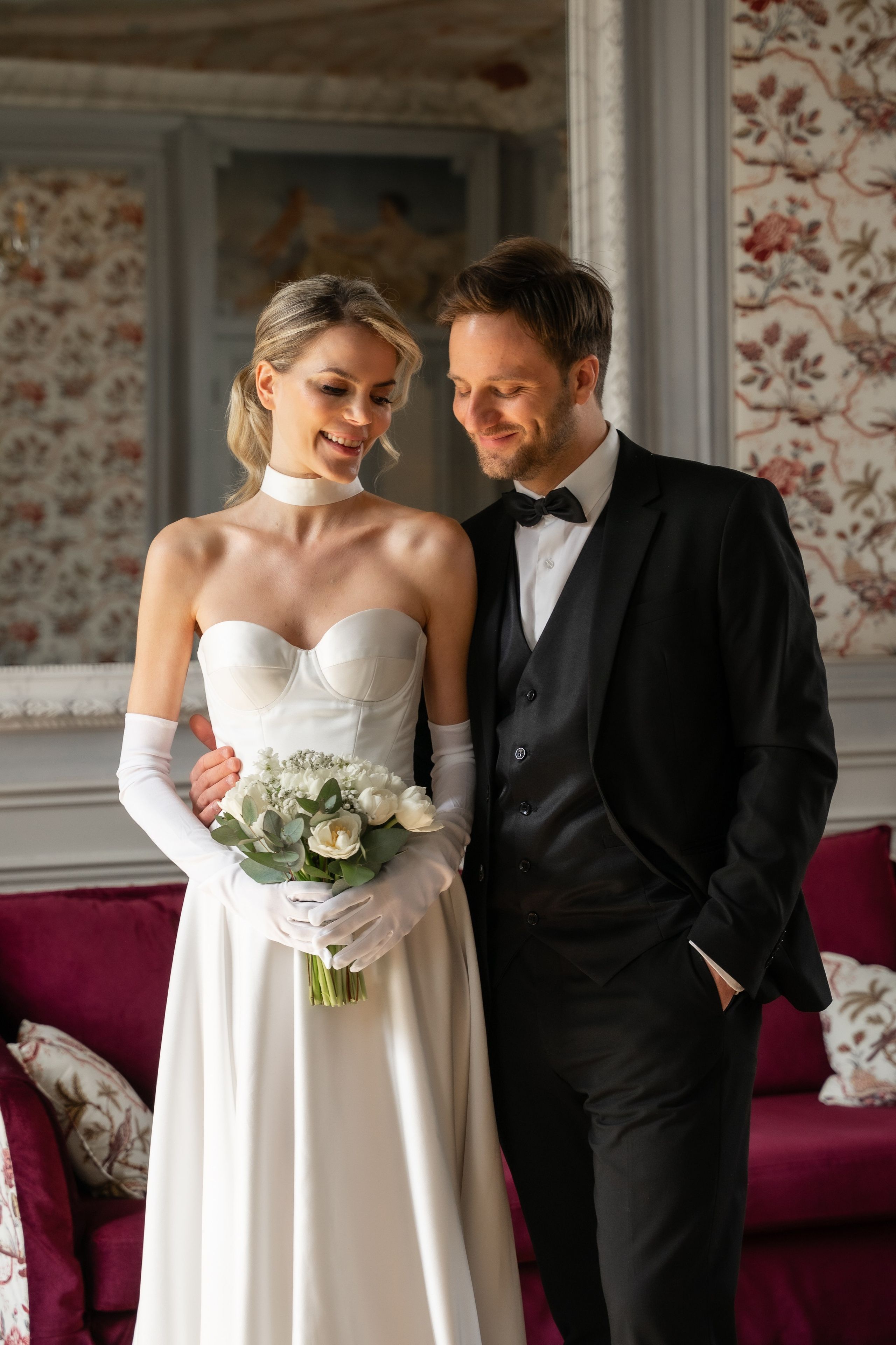 Chateau elopement inspiration. Wedding photographer in Paris Oksana Shum