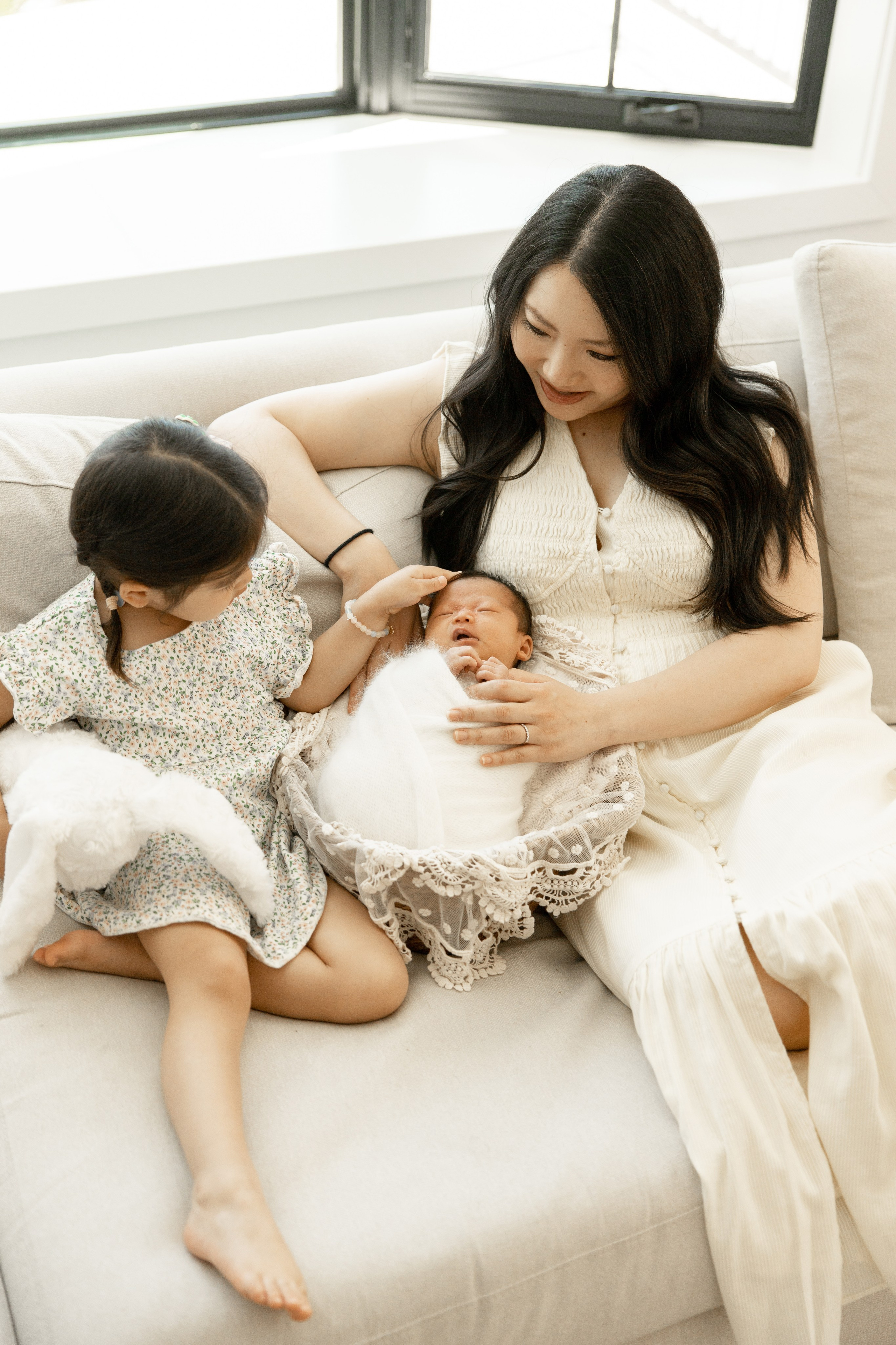 Newborn Lifestyle. Family photographer in Bay Area, California