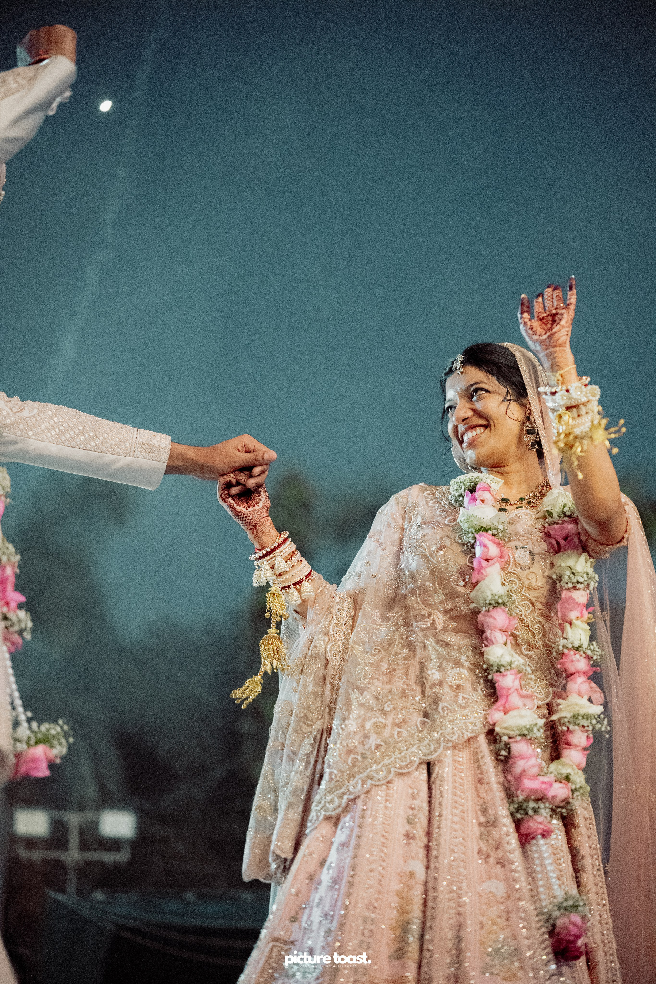 Gujarathi Wedding! Ft. Sahil & Thanima. Fine art Wedding Photographers in India & Canada