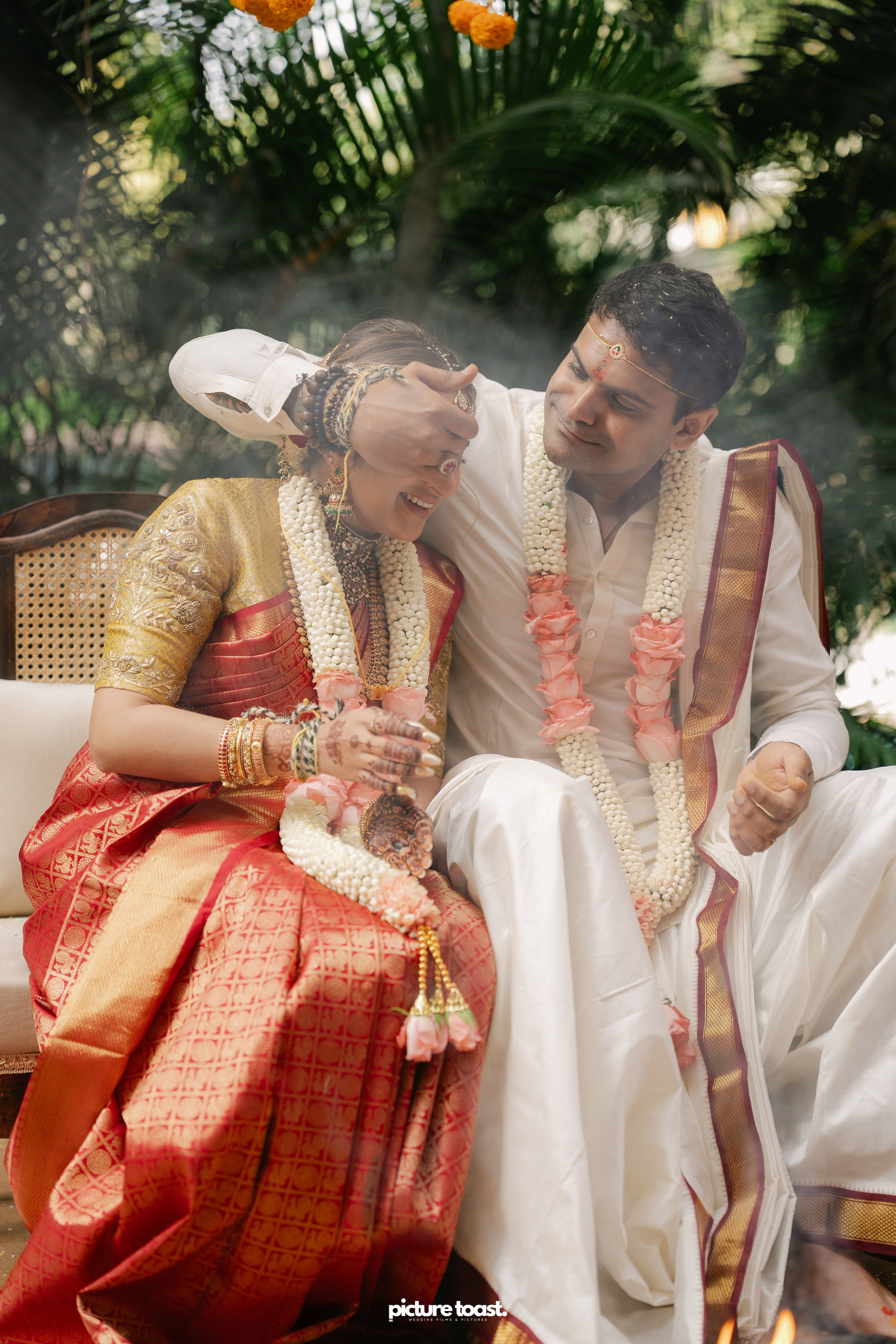 South Indian Wedding Ft. Aashna & Rajiv. Fine art Wedding Photographers in India & Canada