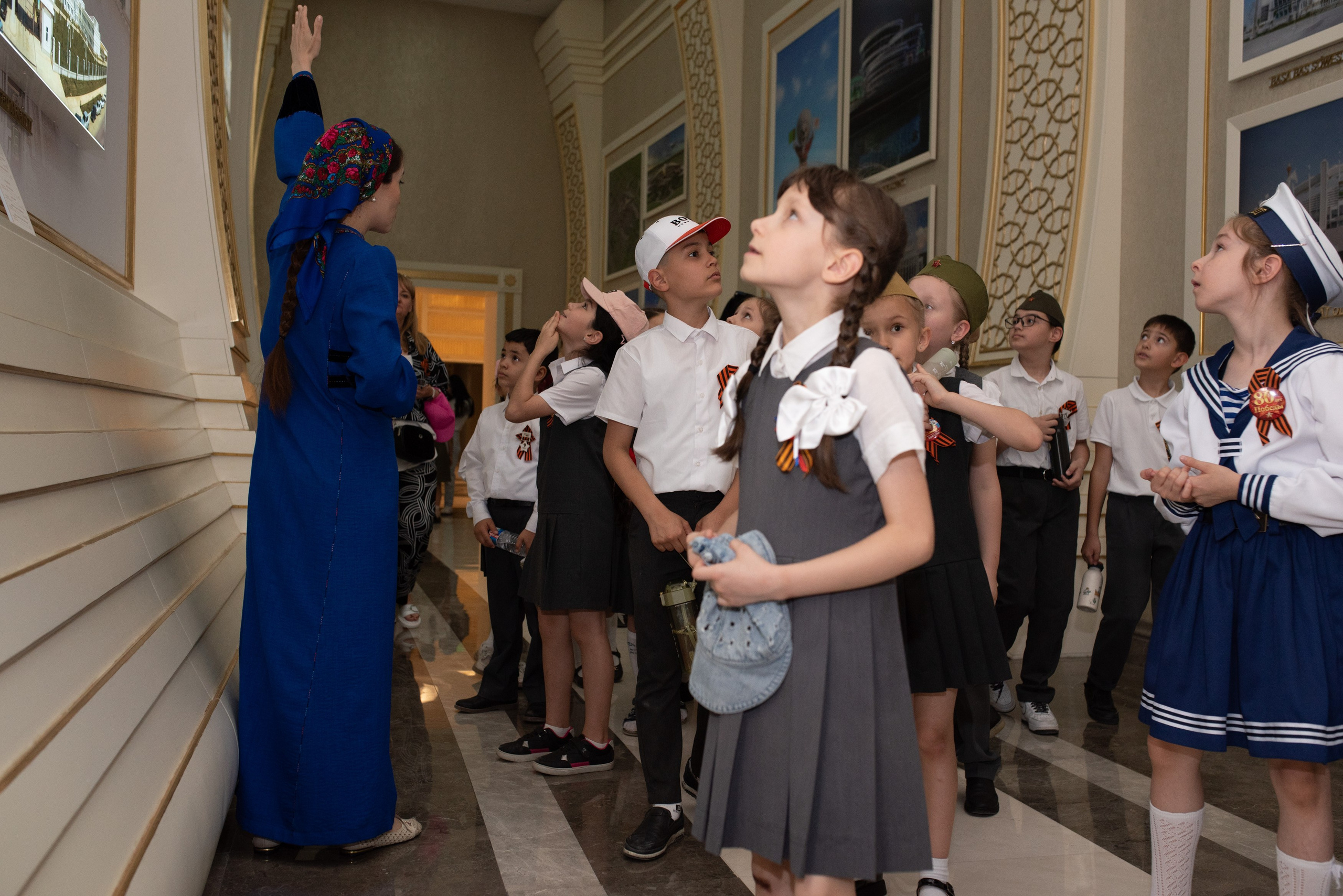 Вечный огонь 2"А» класс. Ваш фотограф в Ашхабаде Гамлет Осипов