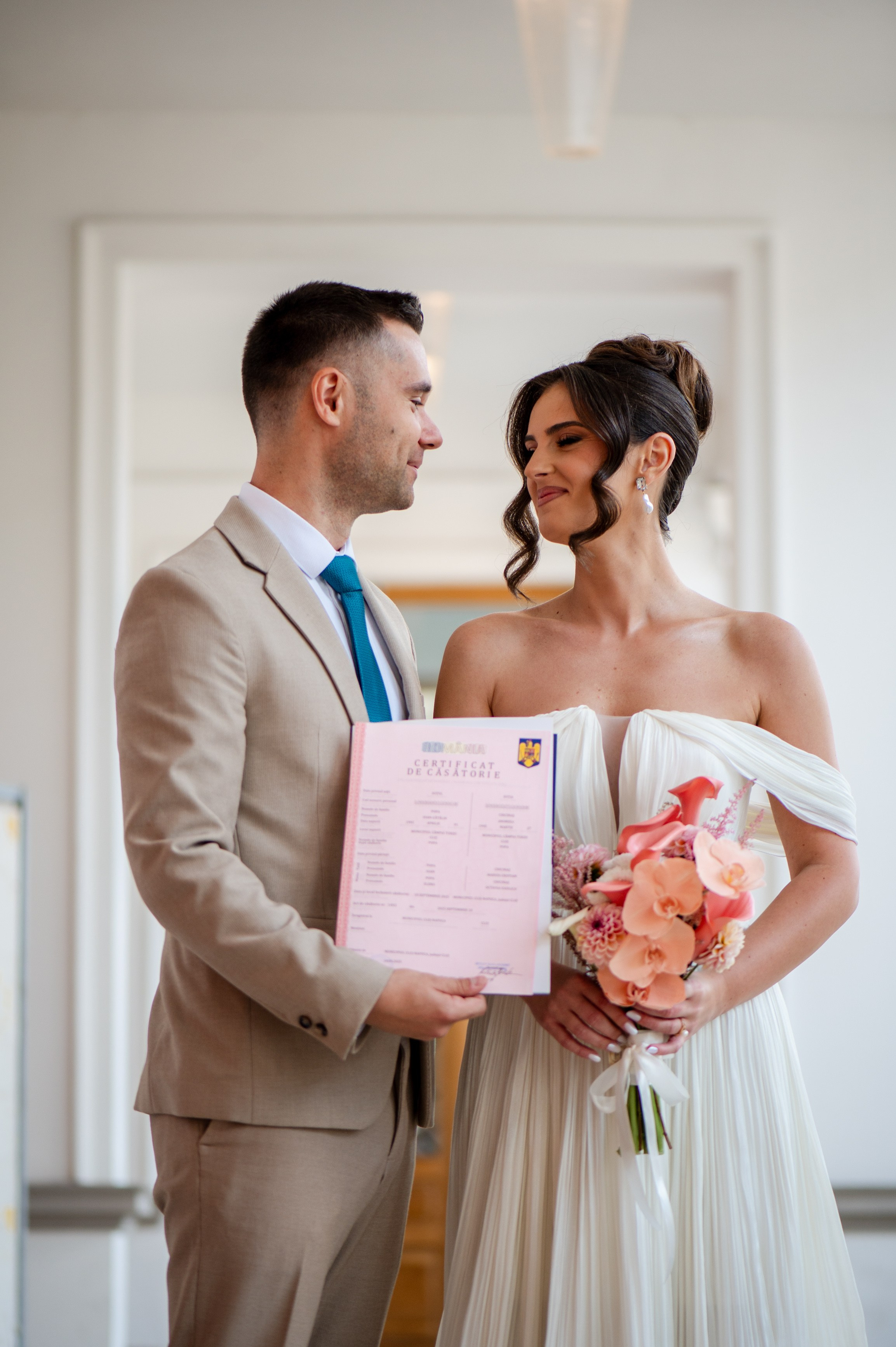 Andreea & Catalin. Www.paulcatalin.ro
